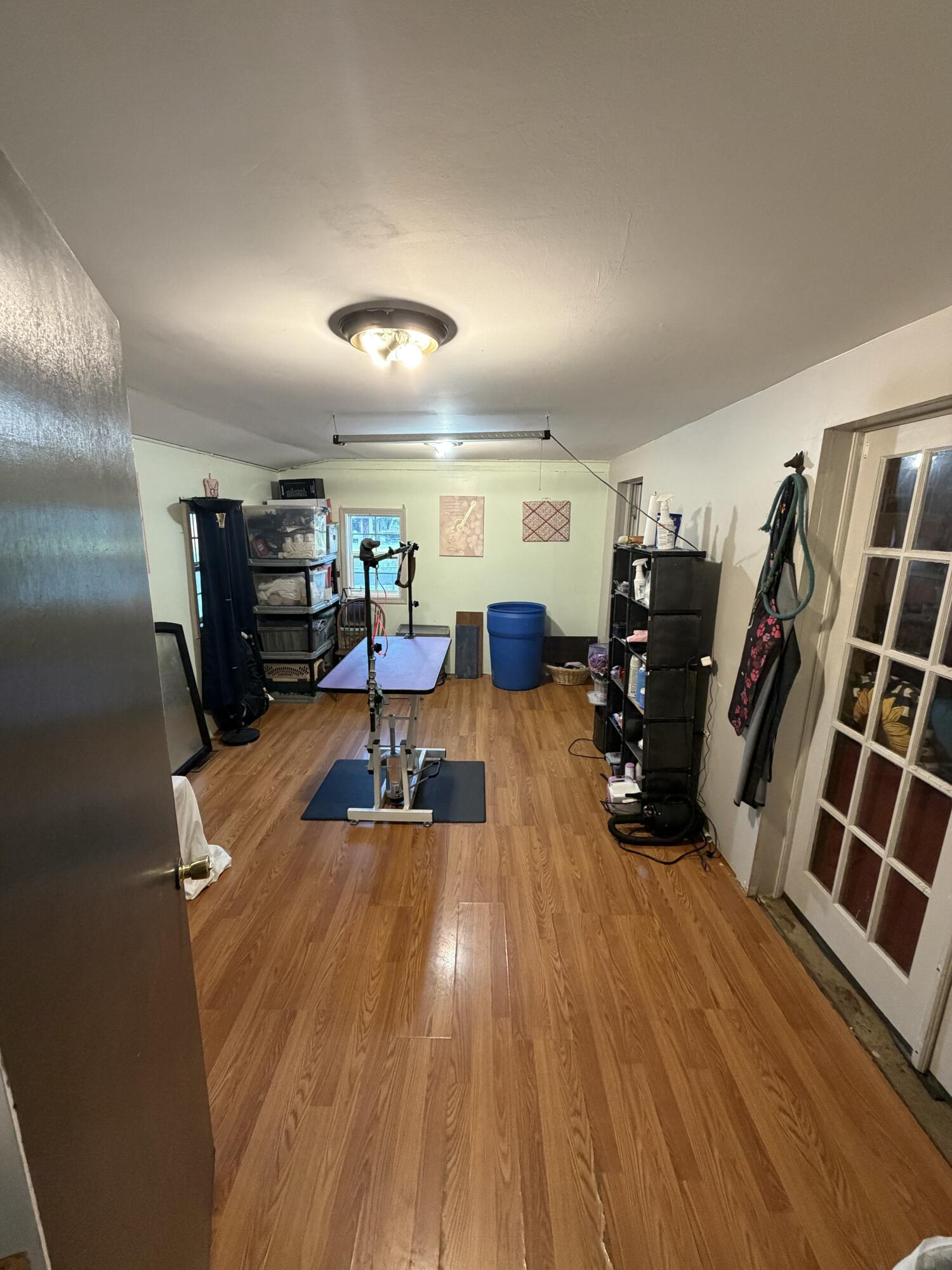 207 Broadway Street Property Photo 28