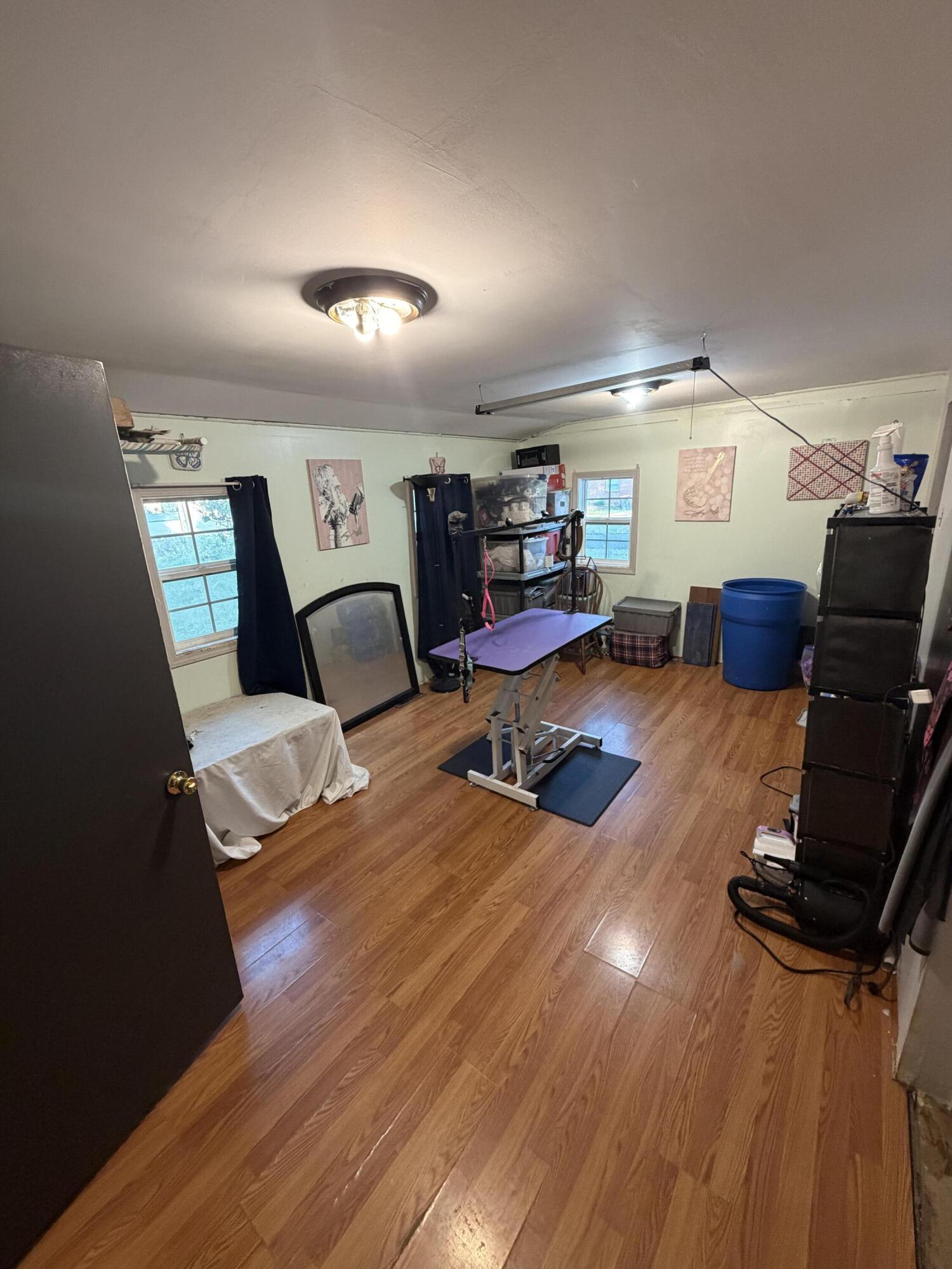 207 Broadway Street Property Photo 29