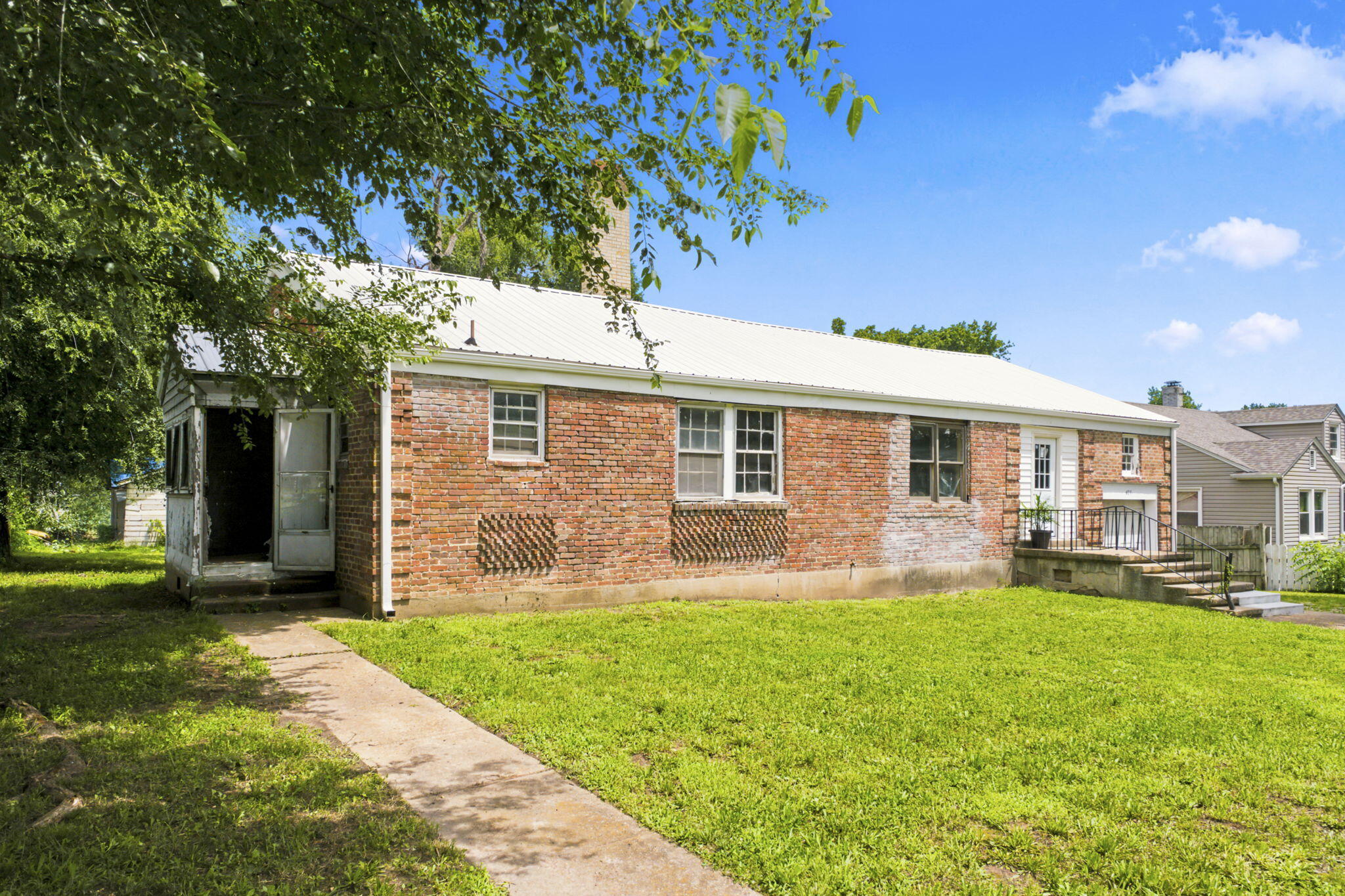 409 East Olive Street Property Photo 3