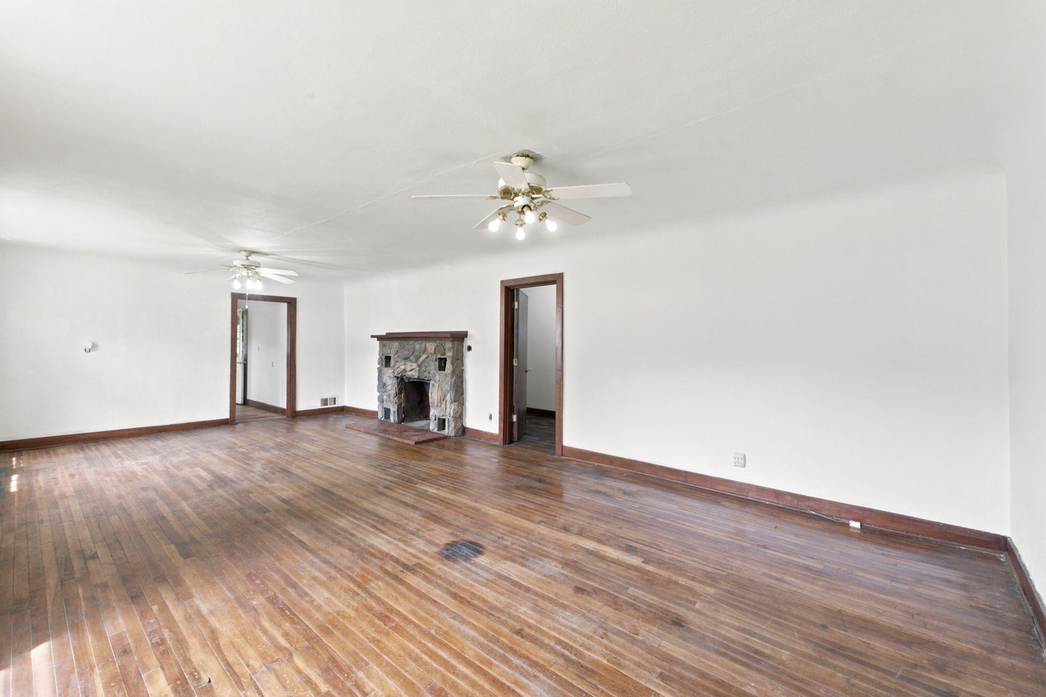 409 East Olive Street Property Photo 8