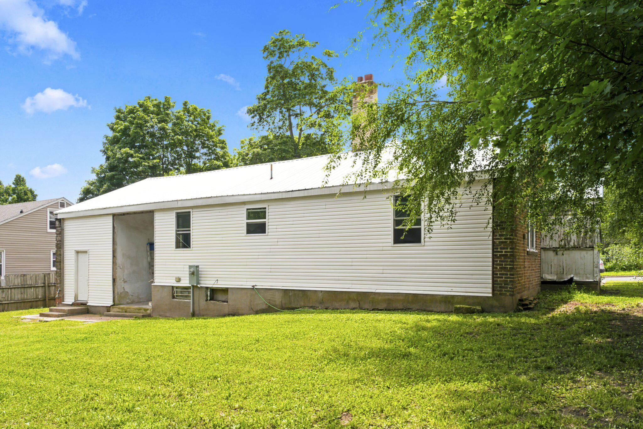 409 East Olive Street Property Photo 24