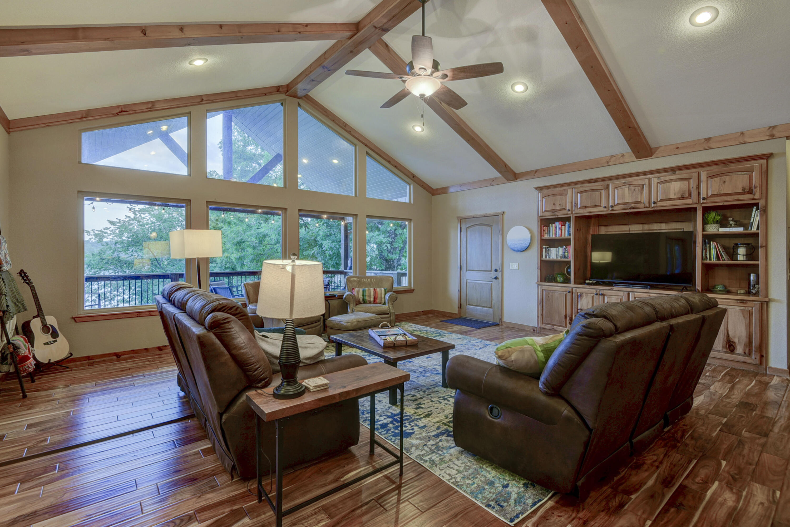 25318 Riverside Lane Property Photo 17