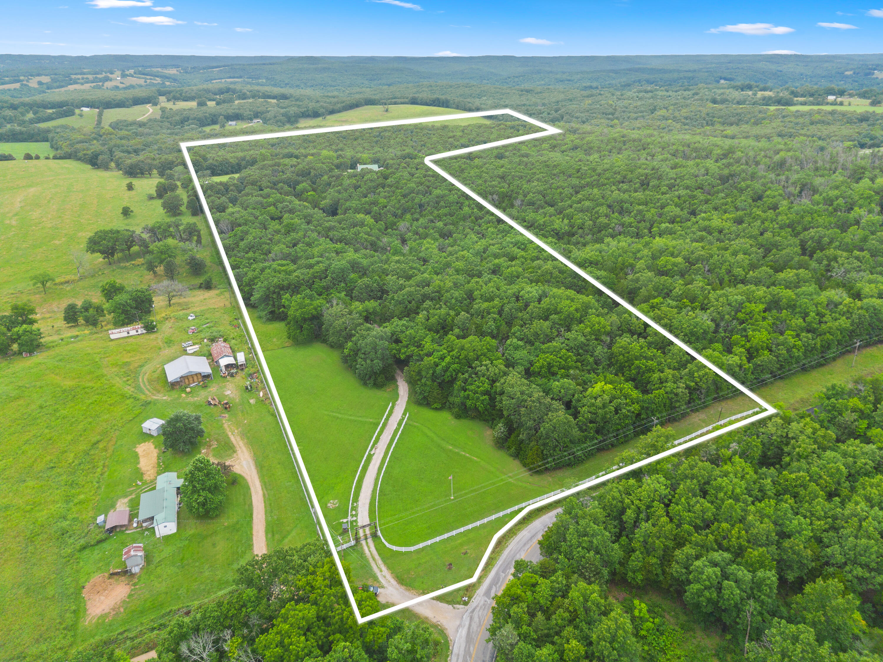 2115 Garrison Cutoff Road Property Photo 6