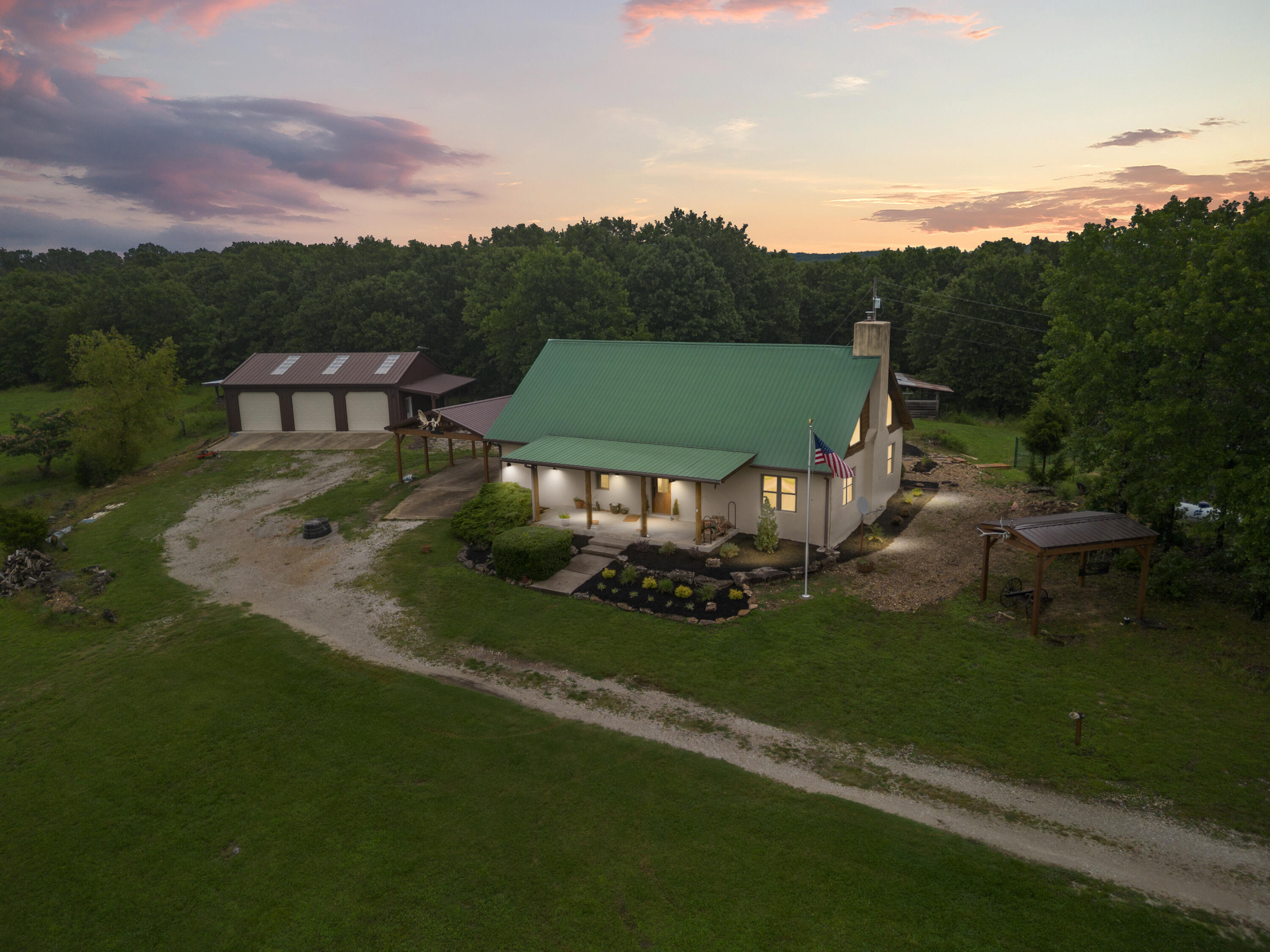 2115 Garrison Cutoff Road Property Photo 7