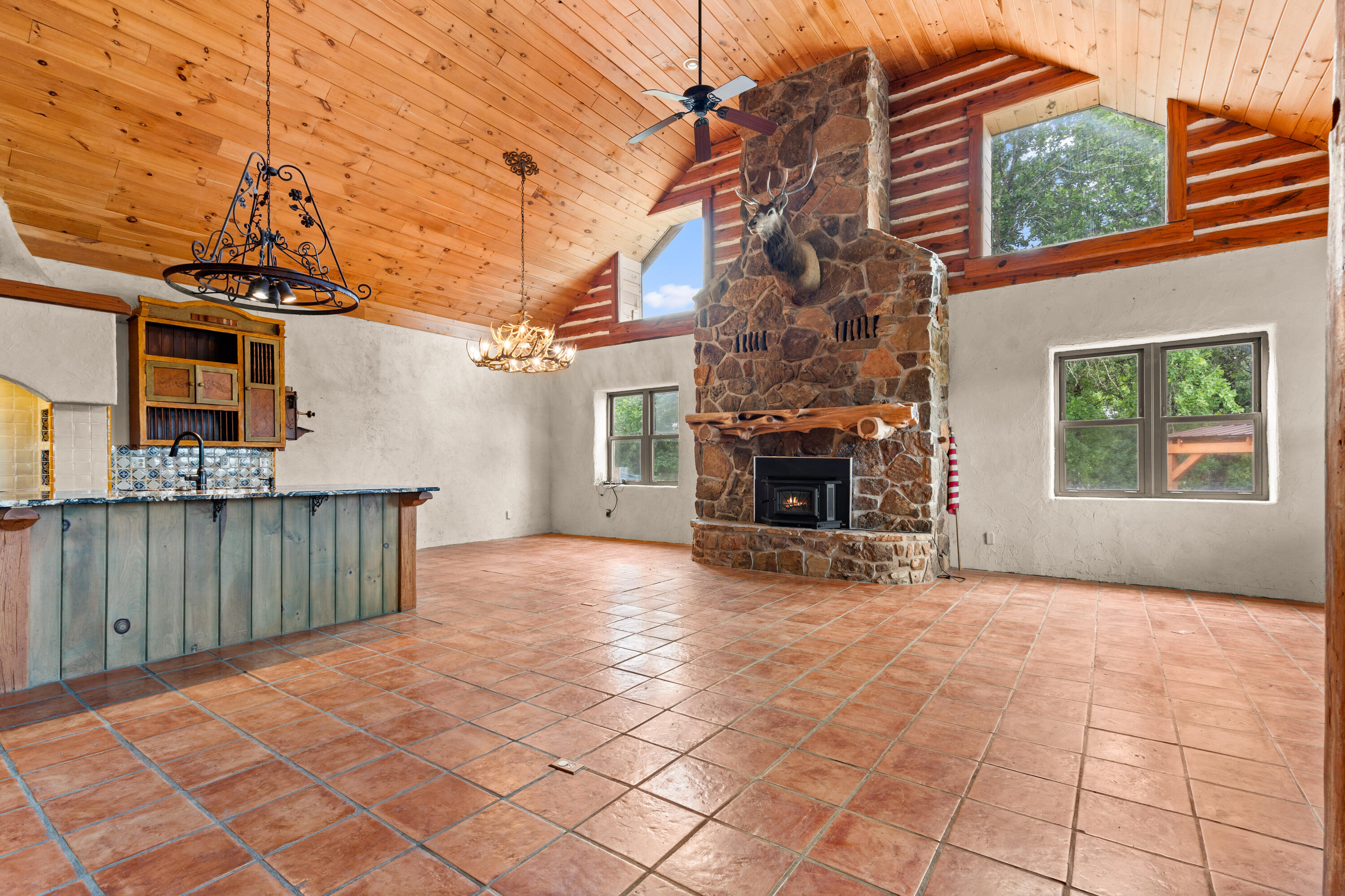 2115 Garrison Cutoff Road Property Photo 12