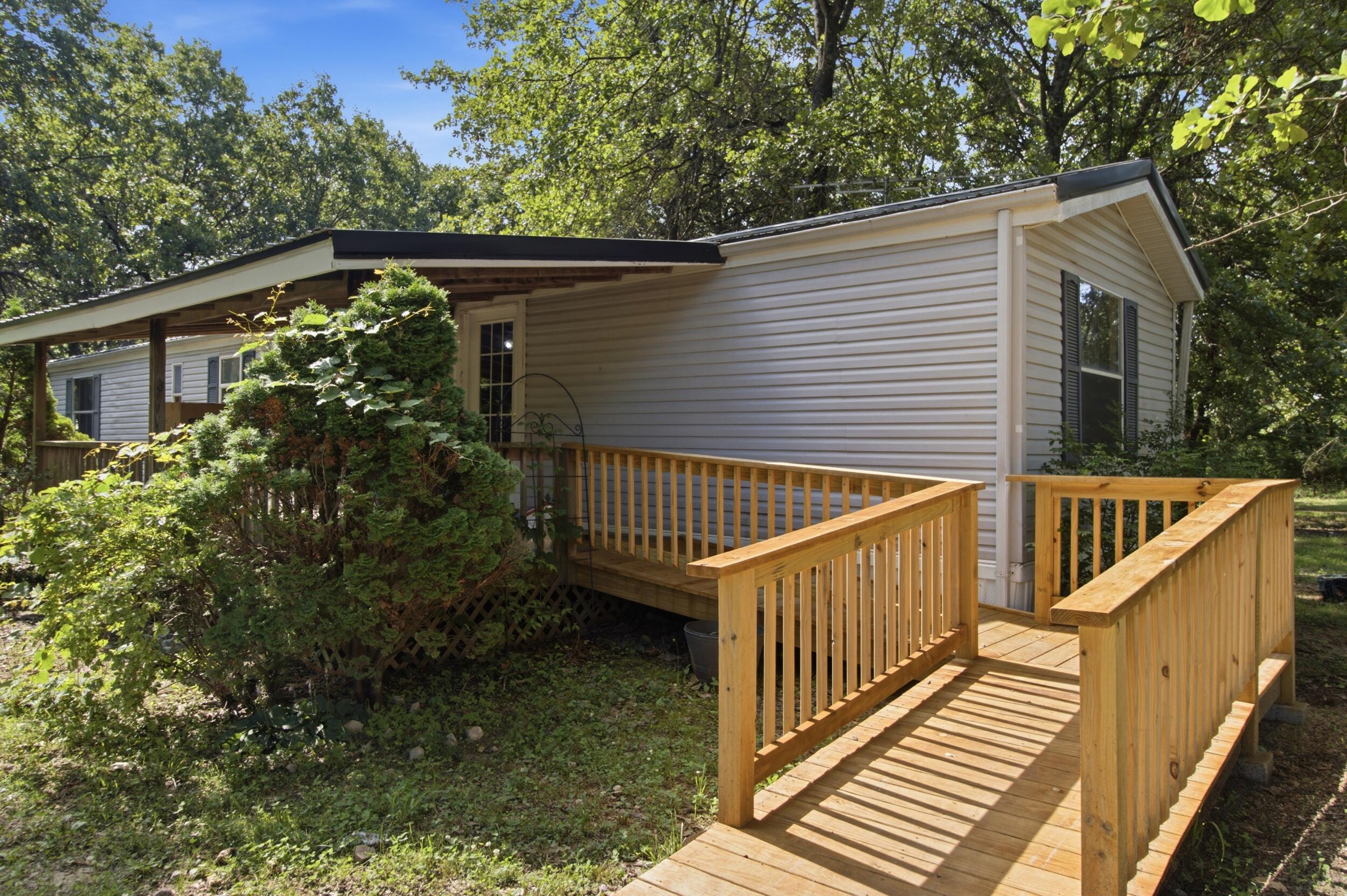 5538 Private Road 1260 Property Photo 4