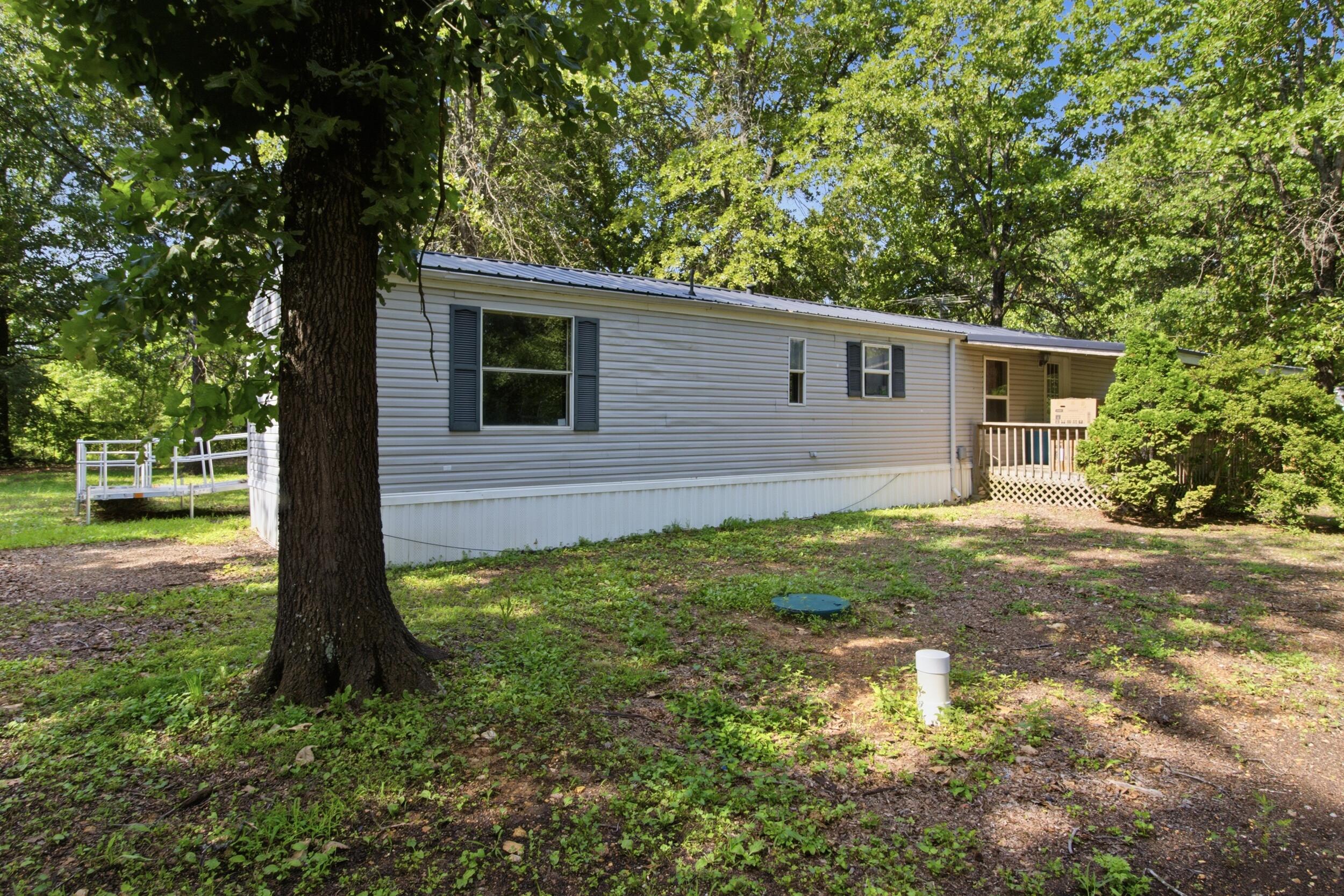 5538 Private Road 1260 Property Photo 5