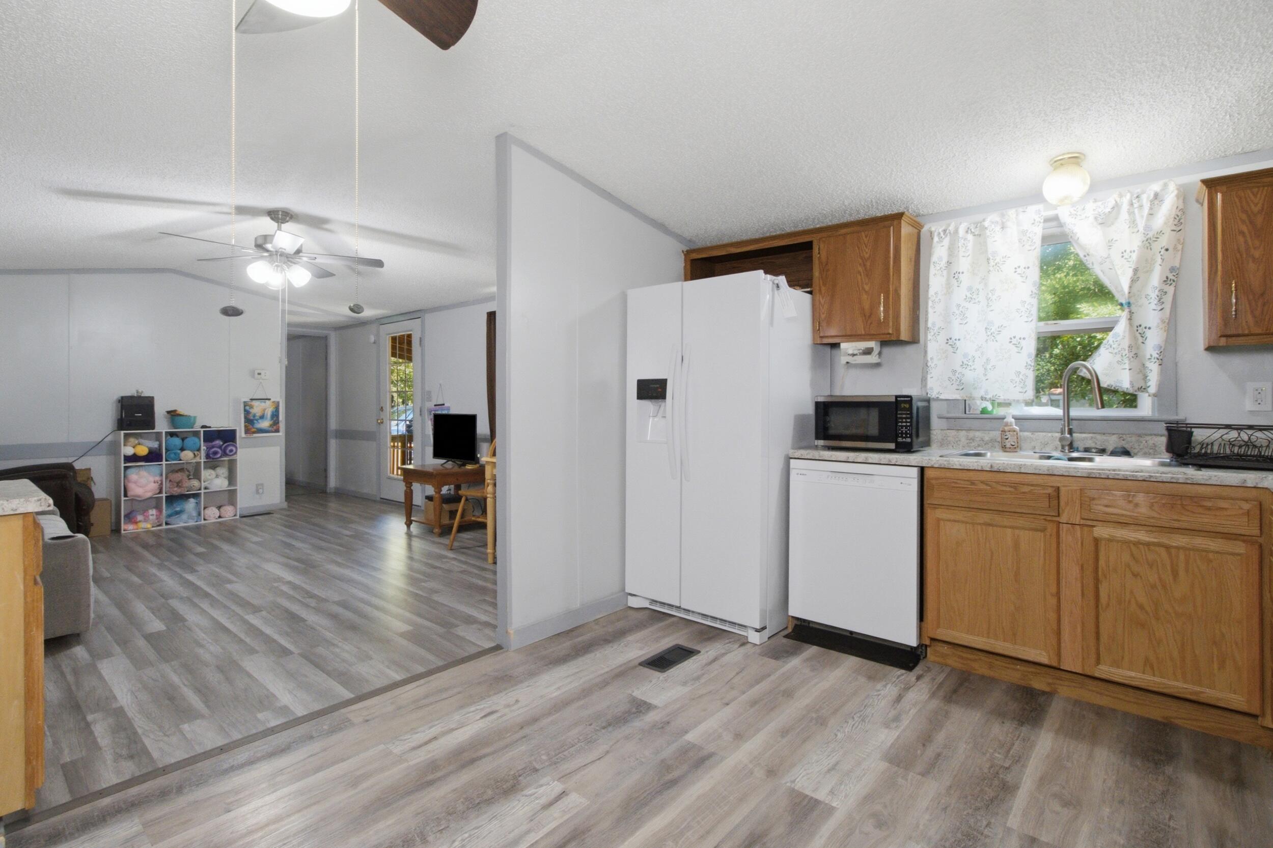 5538 Private Road 1260 Property Photo 10