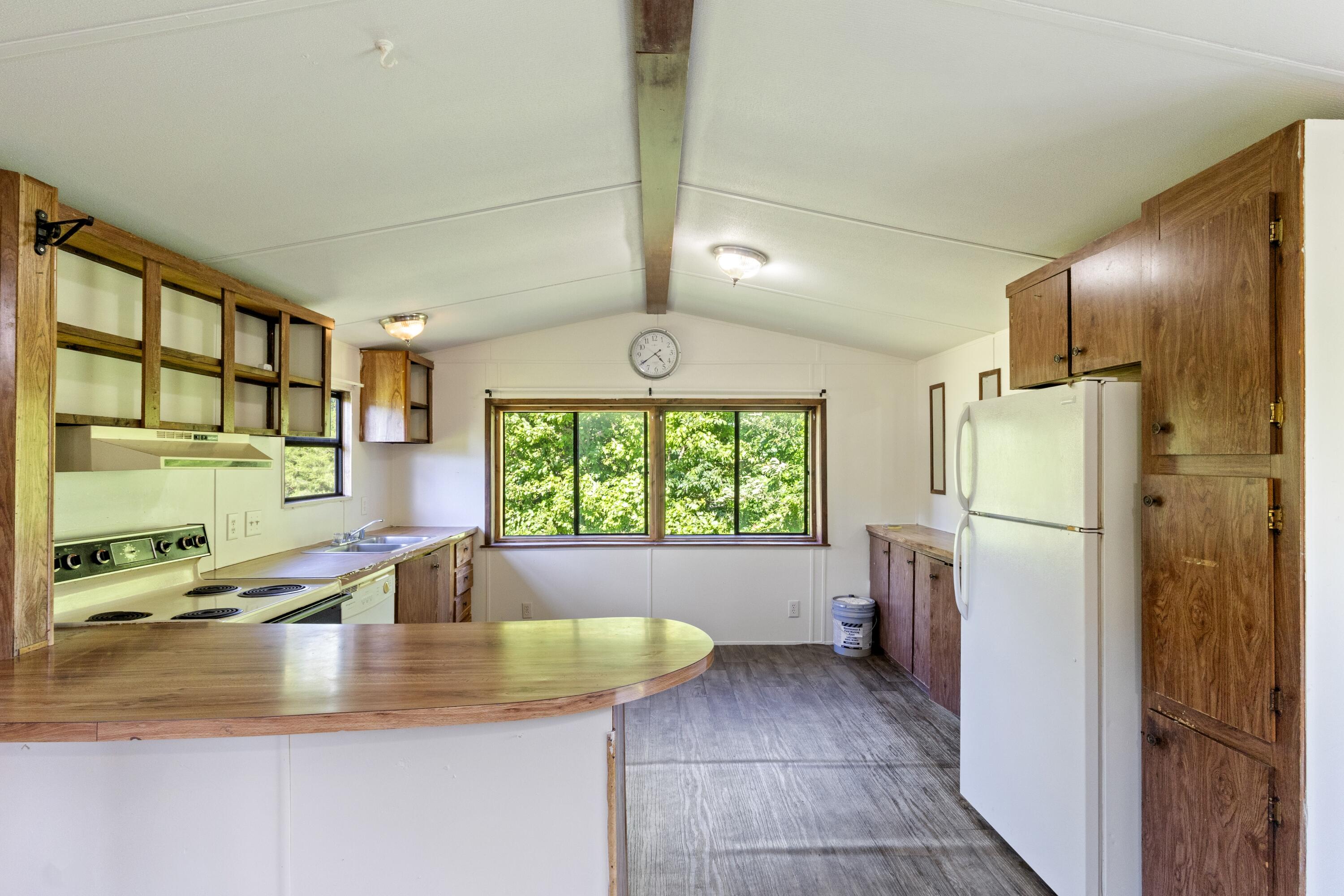 101 Snooks Road Property Photo 6