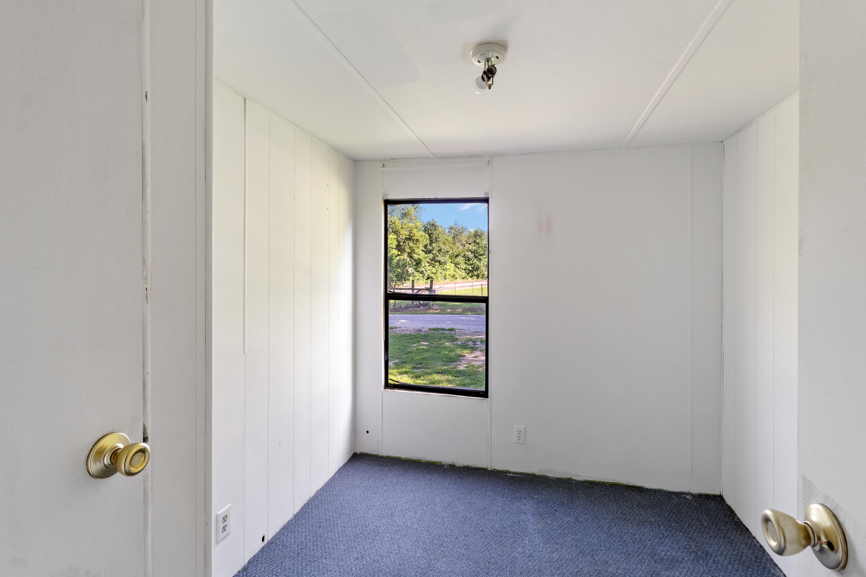 101 Snooks Road Property Photo 11