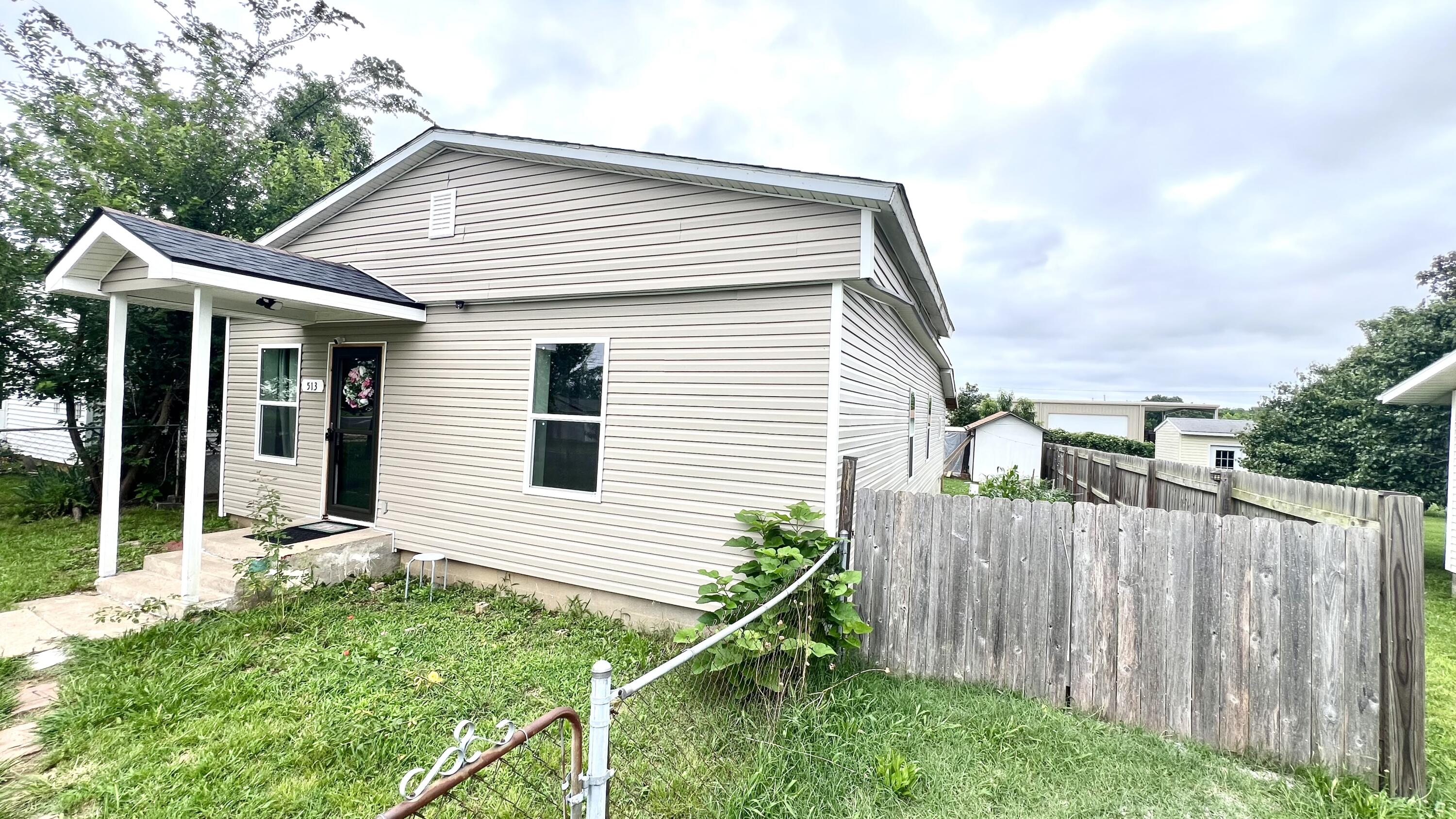 513 16th Street Property Photo 3