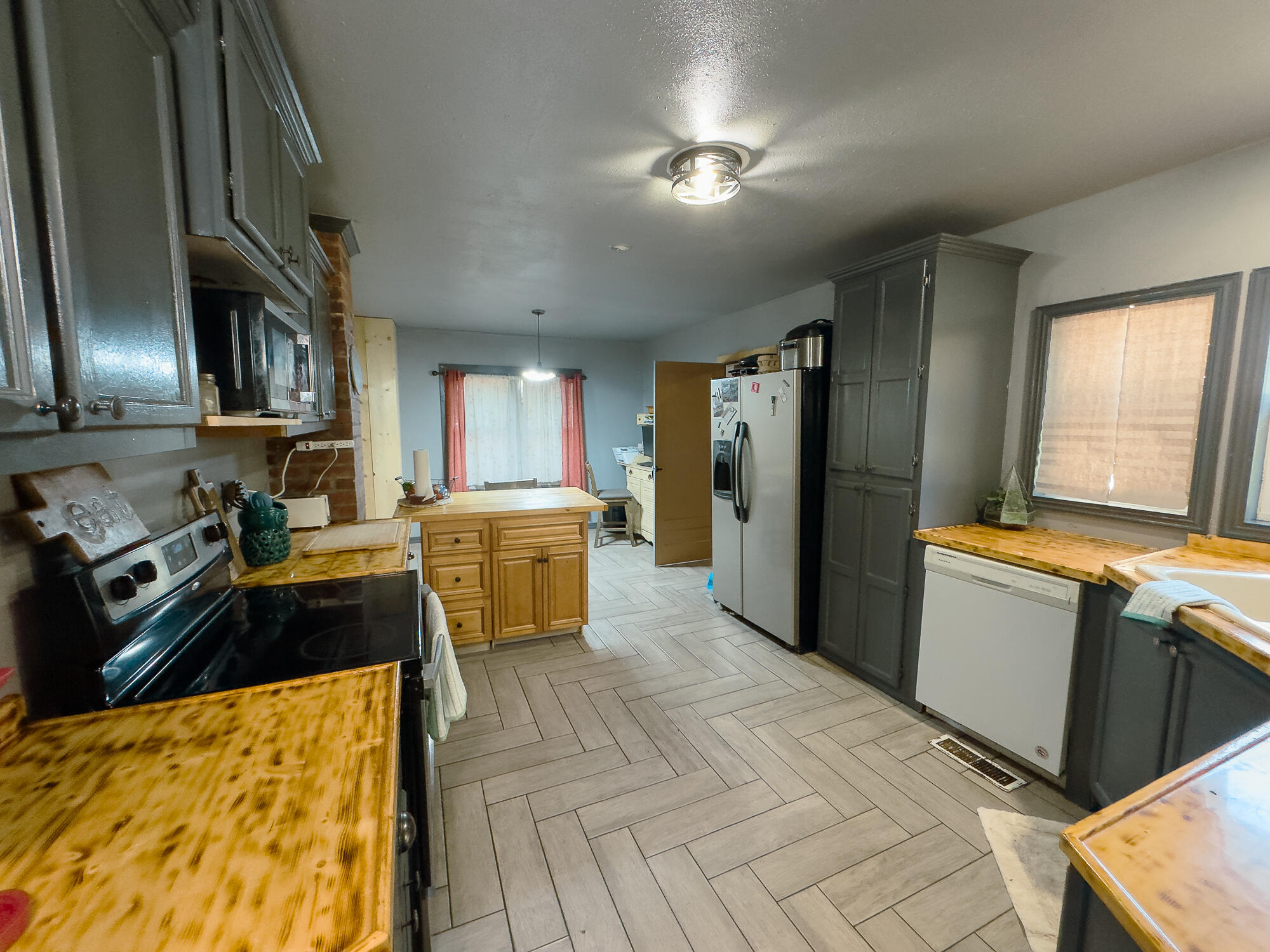339 First Street Property Photo 5