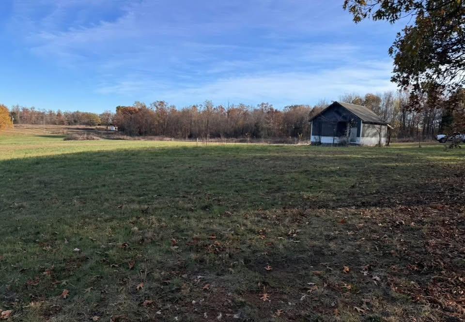 10916 Blue Bird Road Property Photo 4