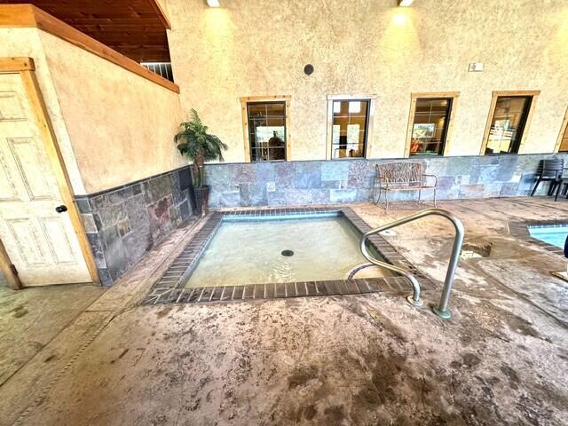 24 Village Trail 6 Property Photo 46