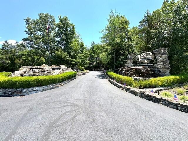 24 Village Trail 6 Property Photo 49