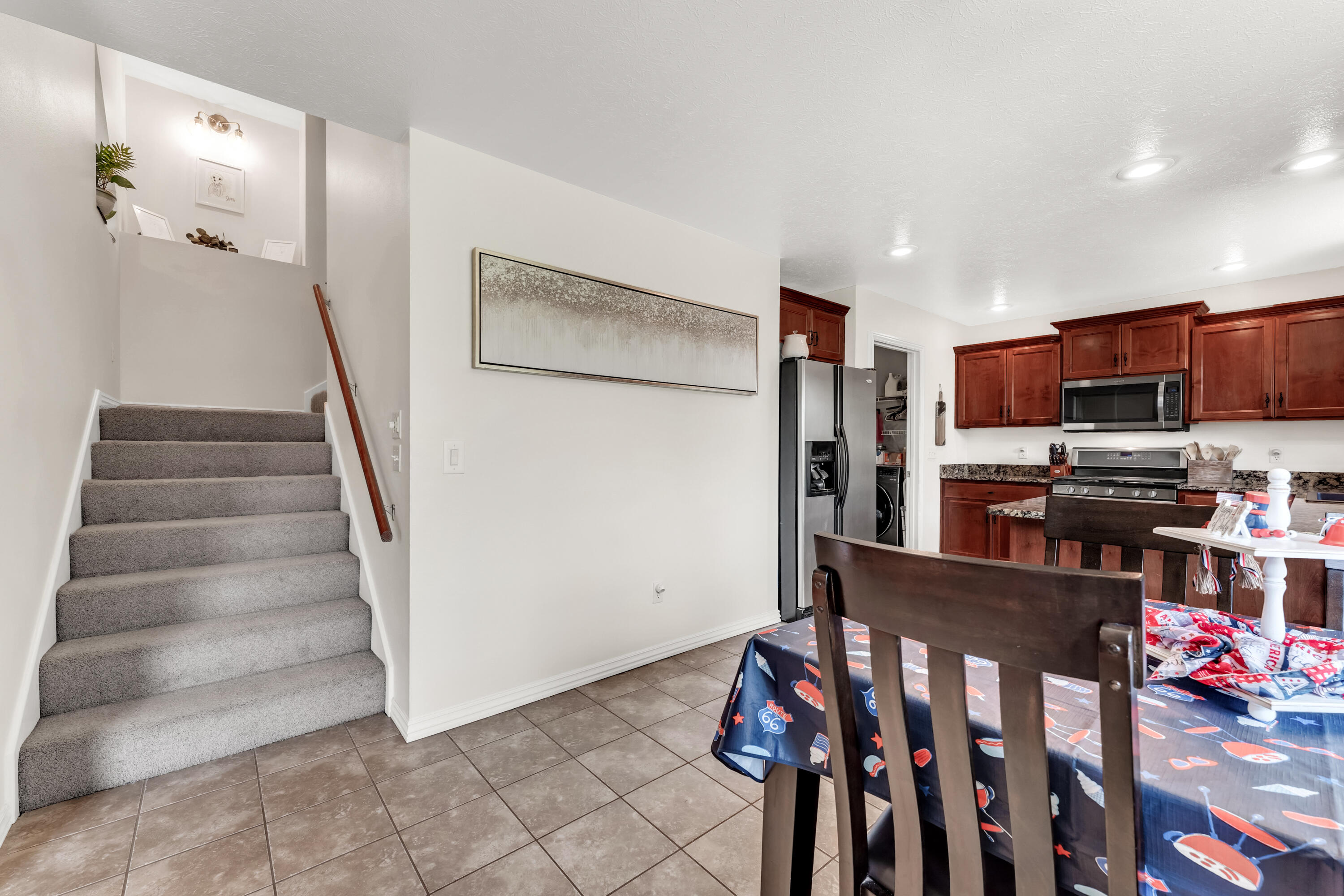 883 Dustin Lane Property Photo 18