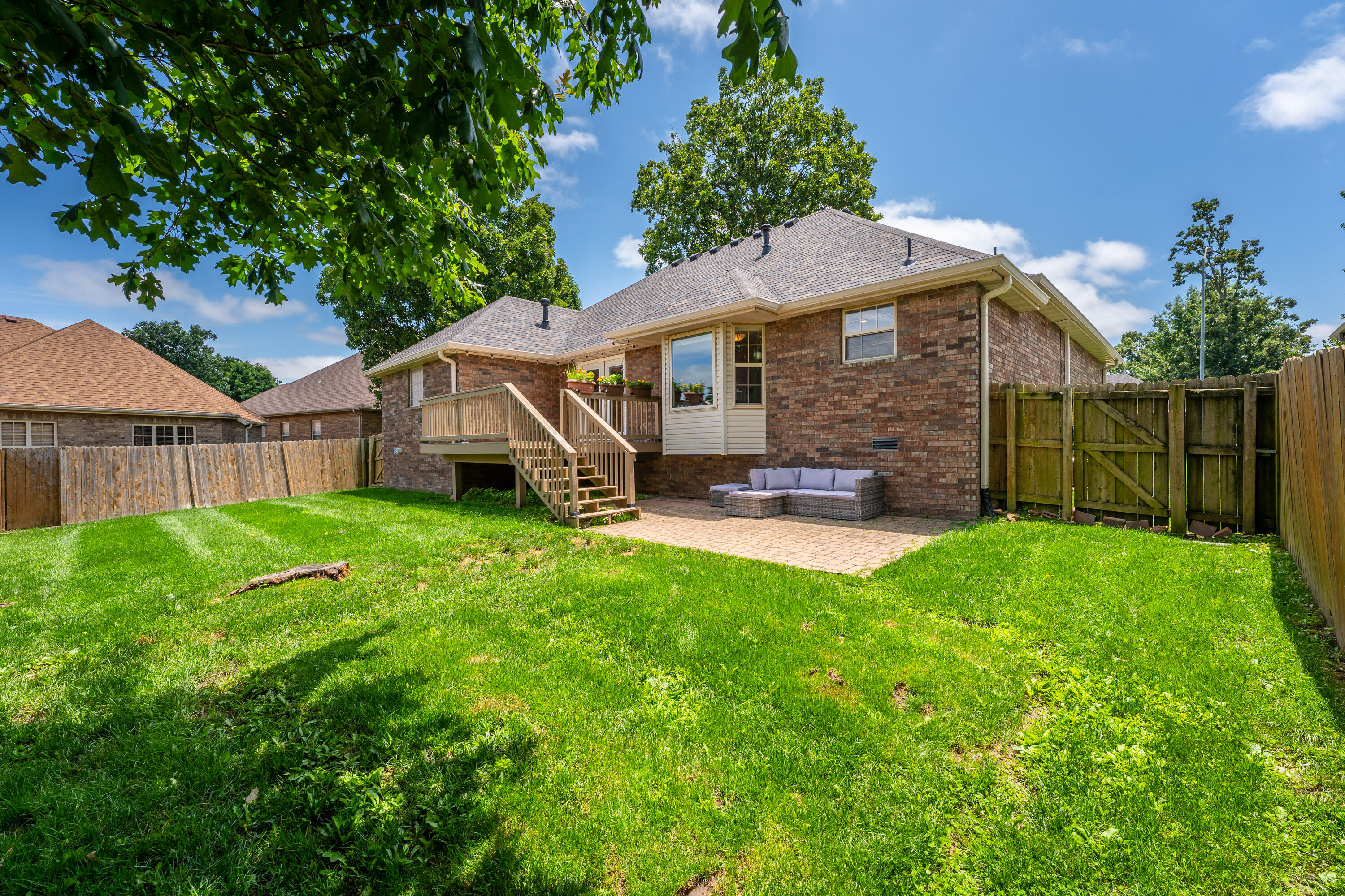 883 Dustin Lane Property Photo 33