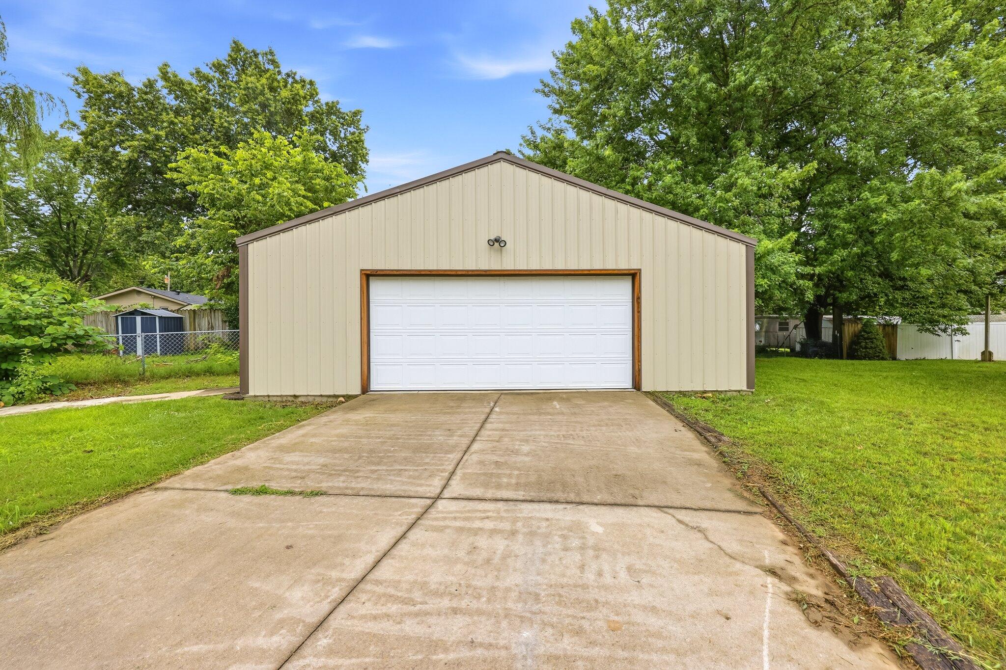 261 Renee Avenue Property Photo 3