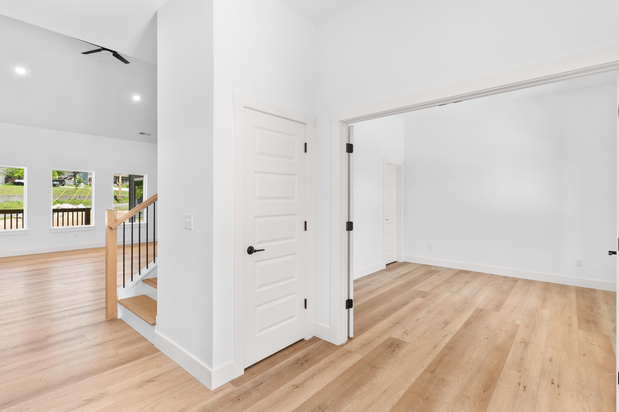 2051 East Will St. Property Photo 4