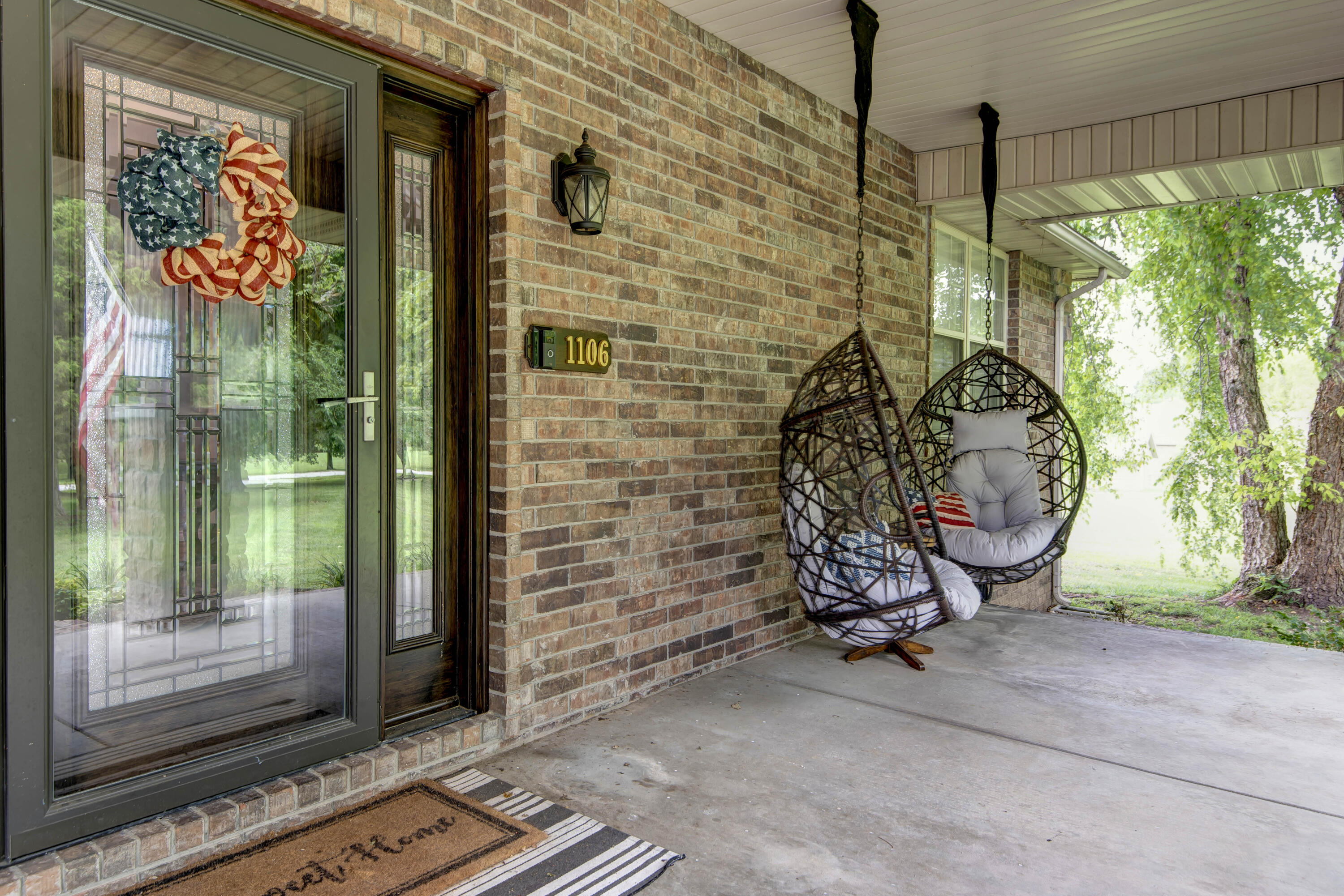 1106 North Pebble Creek Drive Property Photo 6