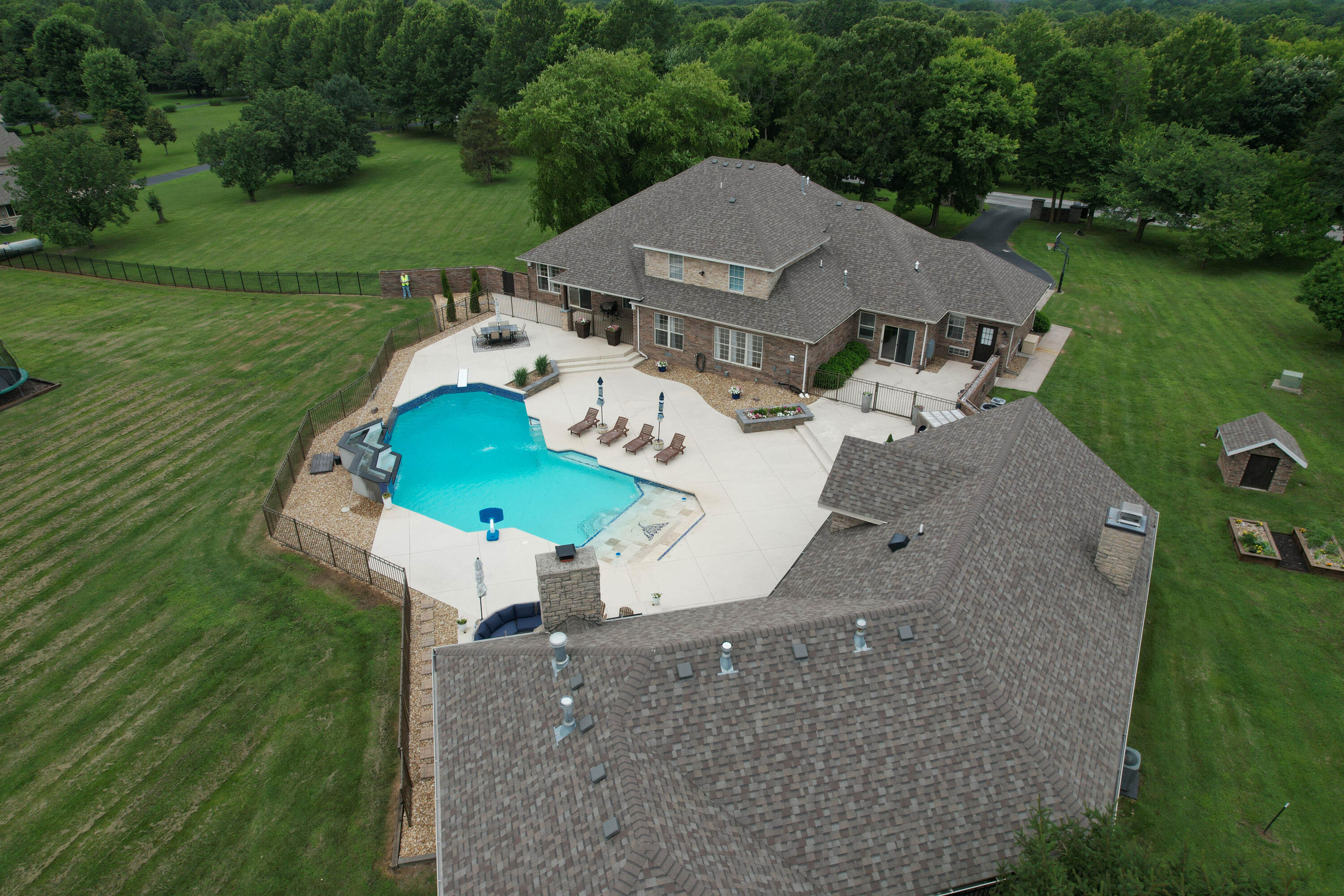 1106 North Pebble Creek Drive Property Photo 42
