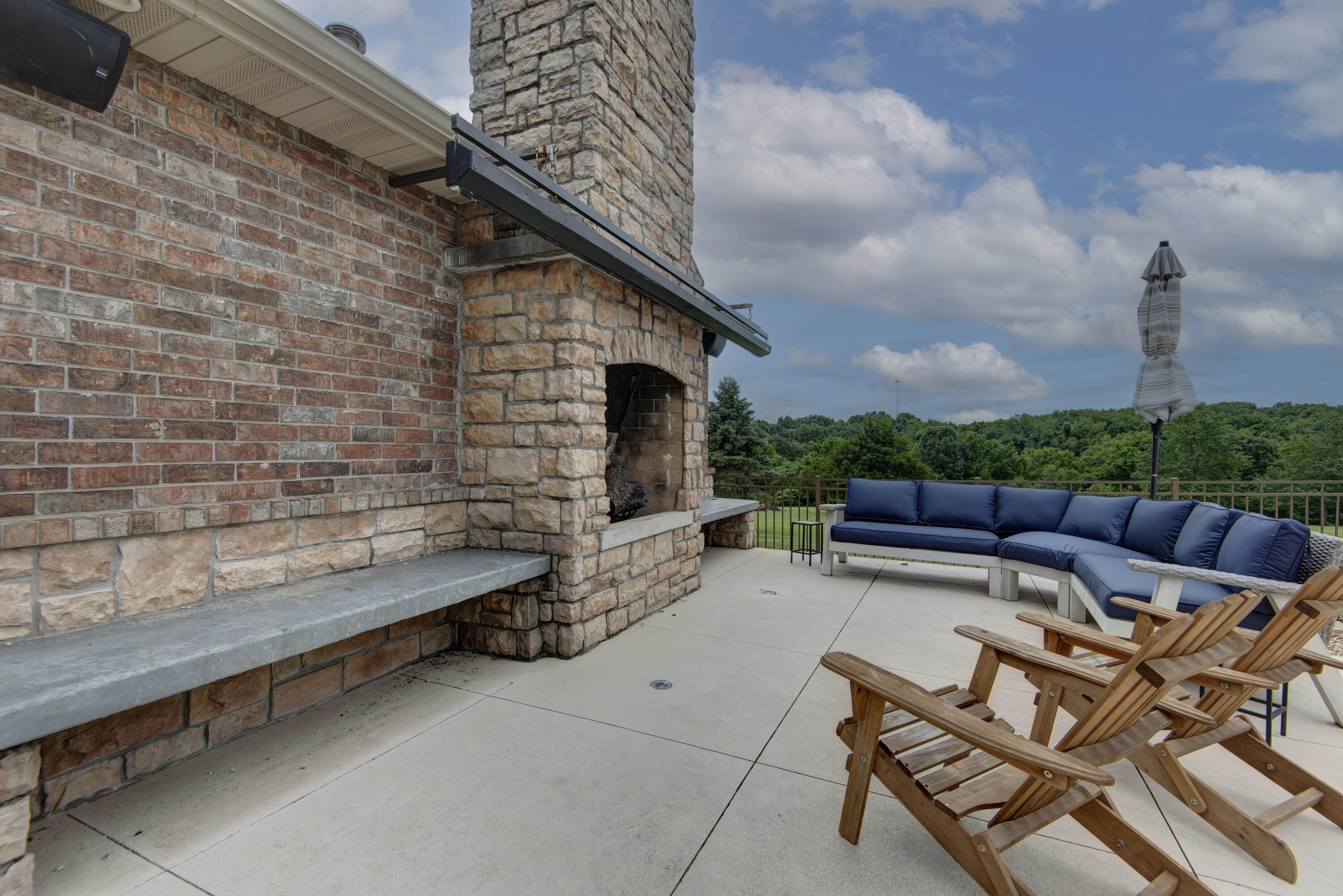 1106 North Pebble Creek Drive Property Photo 46