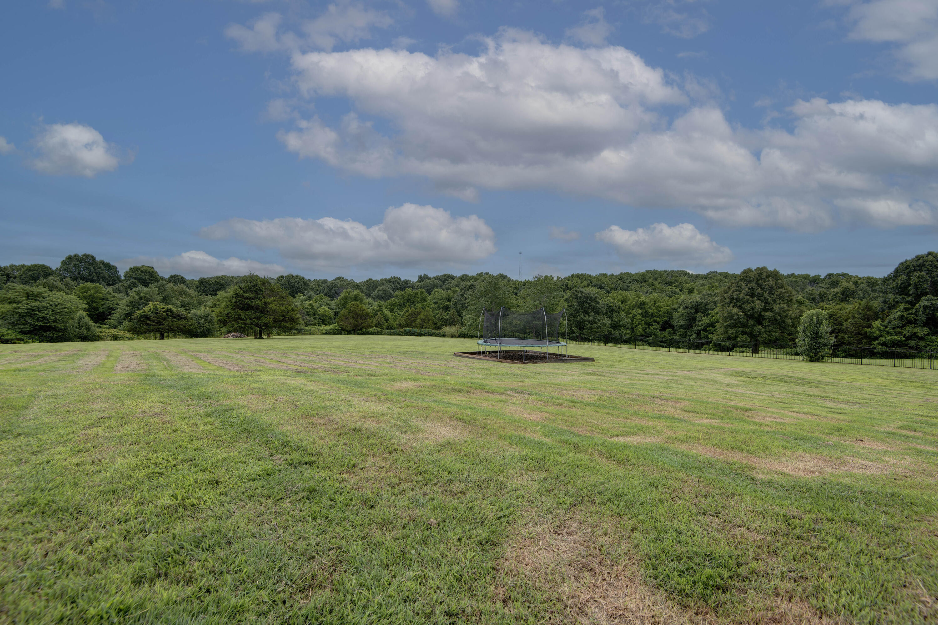 1106 North Pebble Creek Drive Property Photo 49