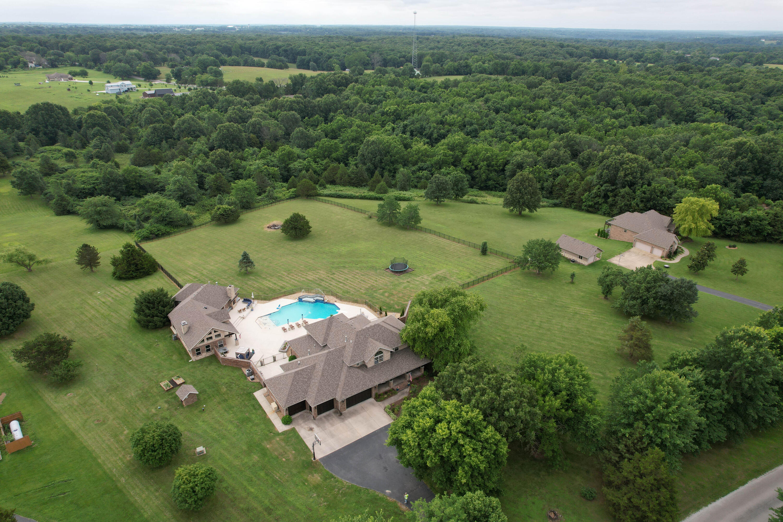 1106 North Pebble Creek Drive Property Photo 71