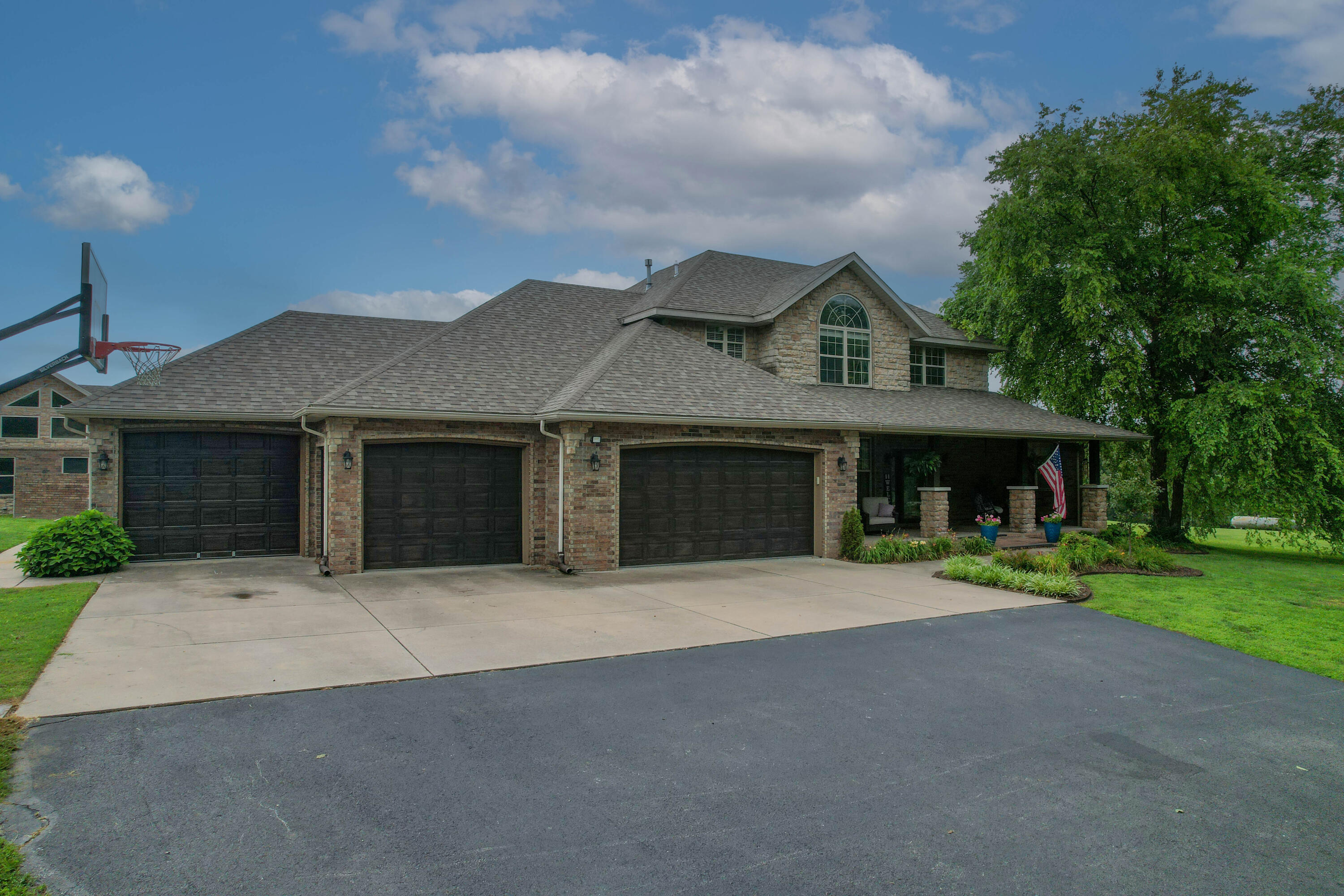 1106 North Pebble Creek Drive Property Photo 73