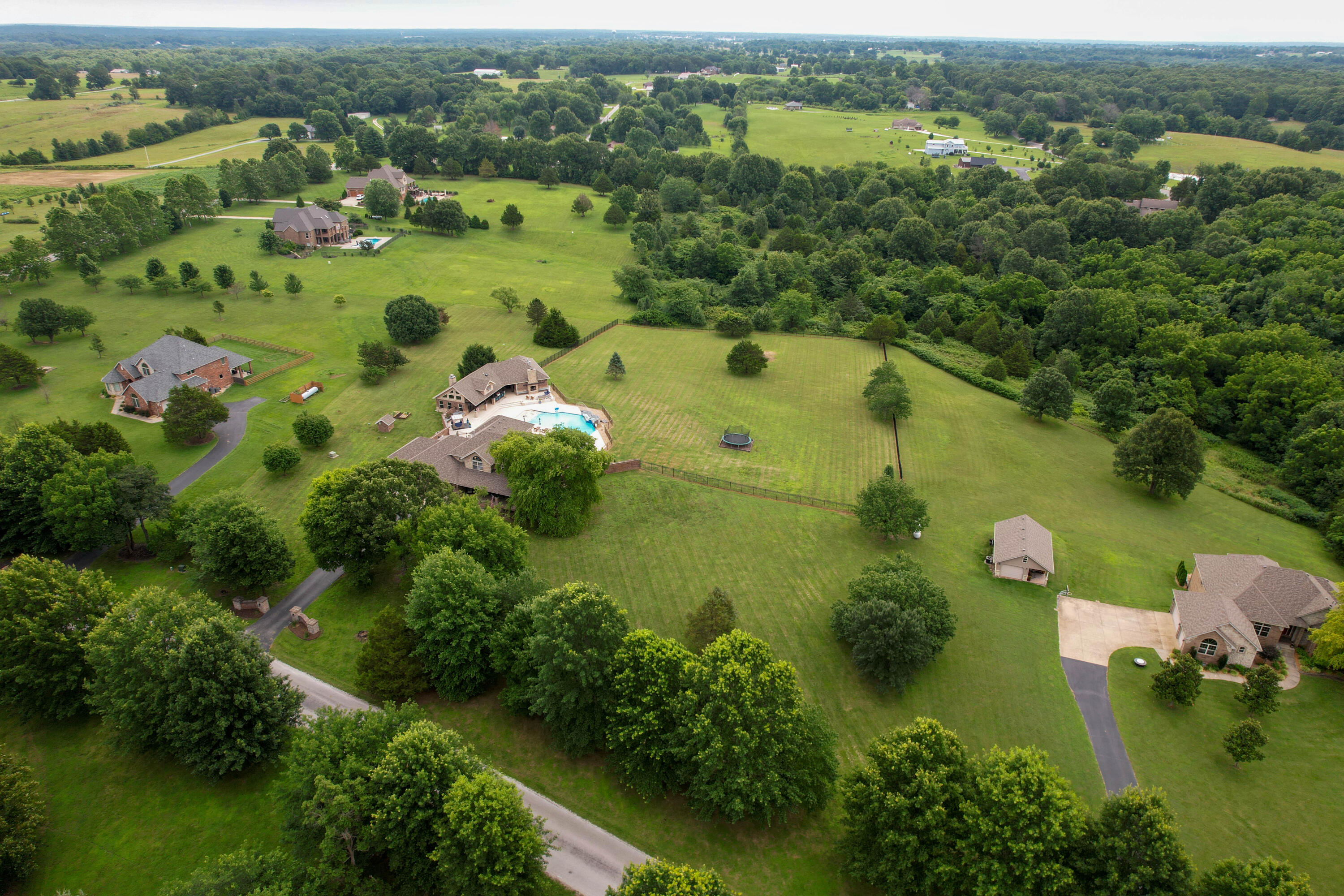 1106 North Pebble Creek Drive Property Photo 78