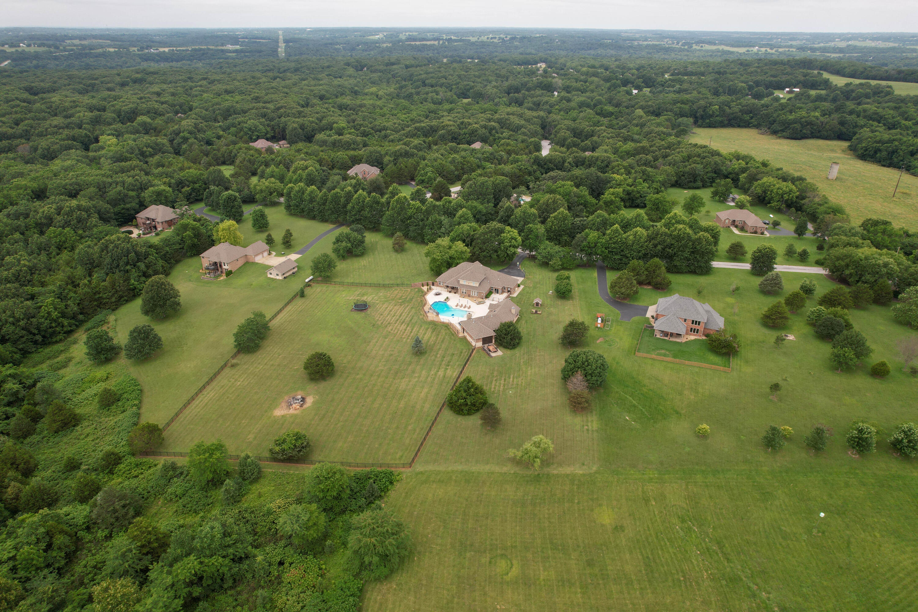 1106 North Pebble Creek Drive Property Photo 79