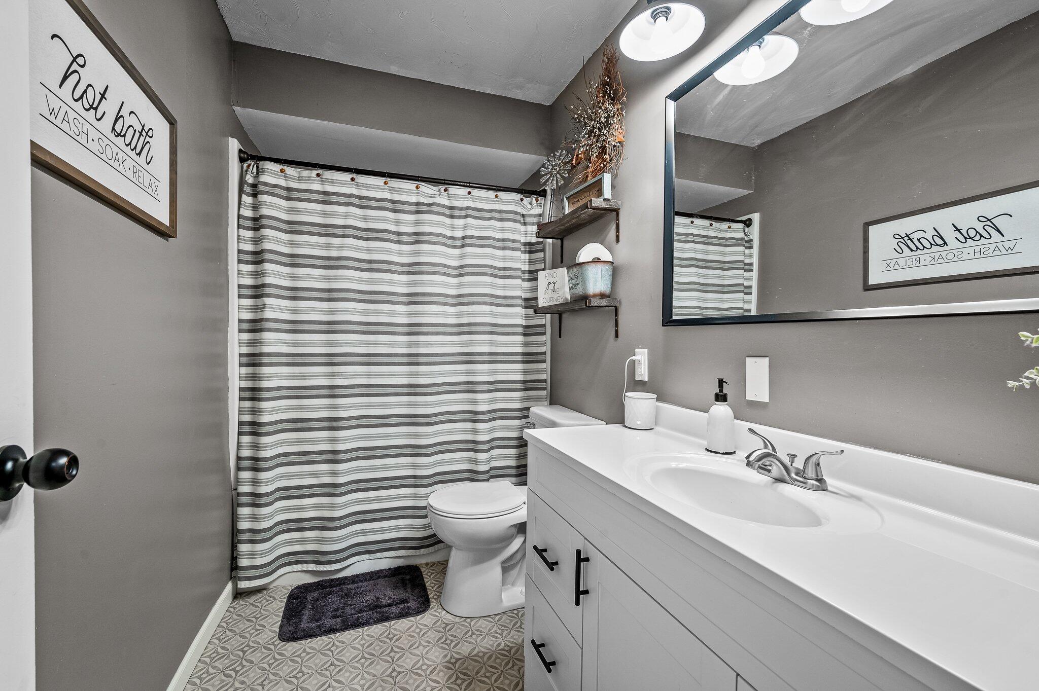 8675 South State Highway 5 Property Photo 14