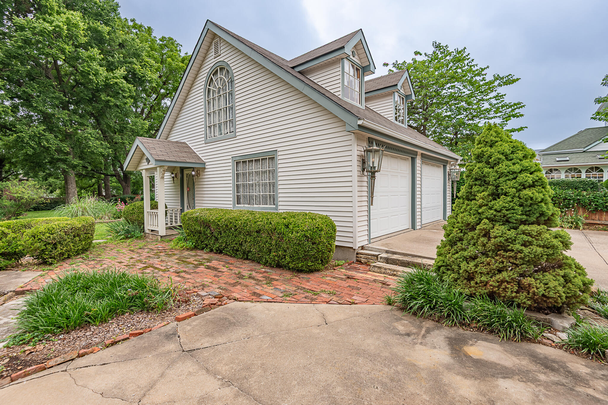 625 South Avenue Property Photo 60