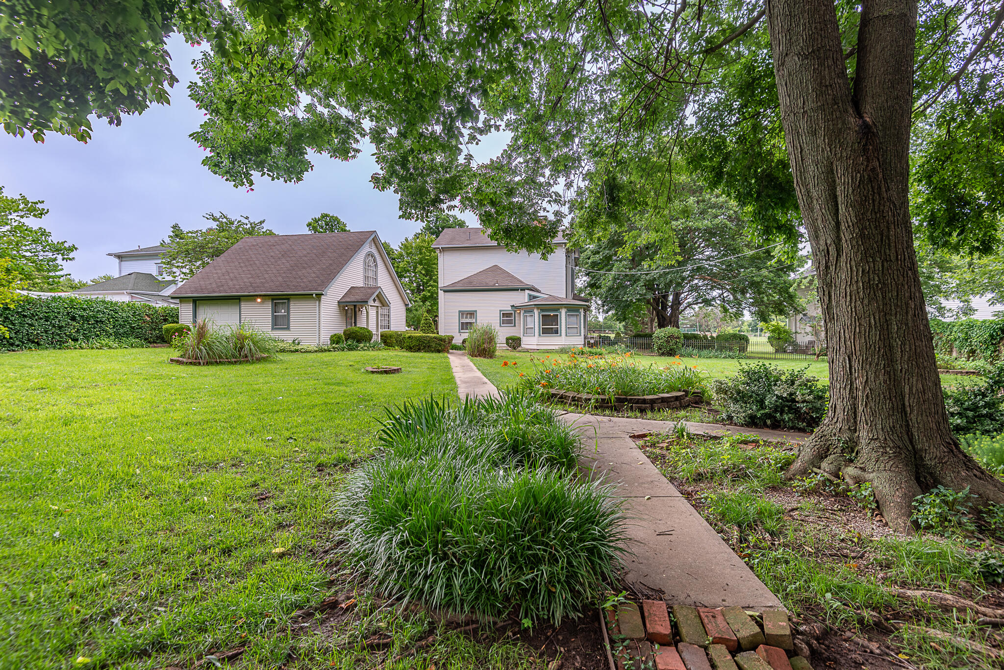 625 South Avenue Property Photo 66