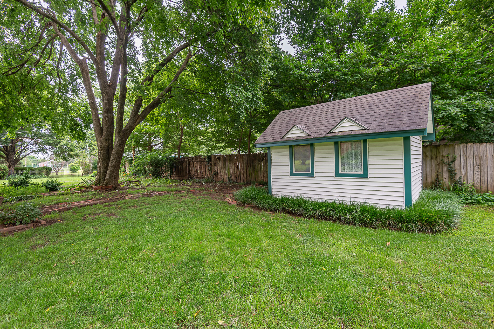 625 South Avenue Property Photo 71