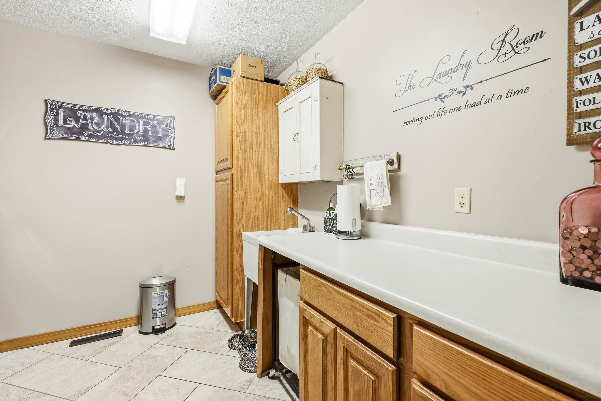 1109 Glen Oaks Drive Property Photo 20