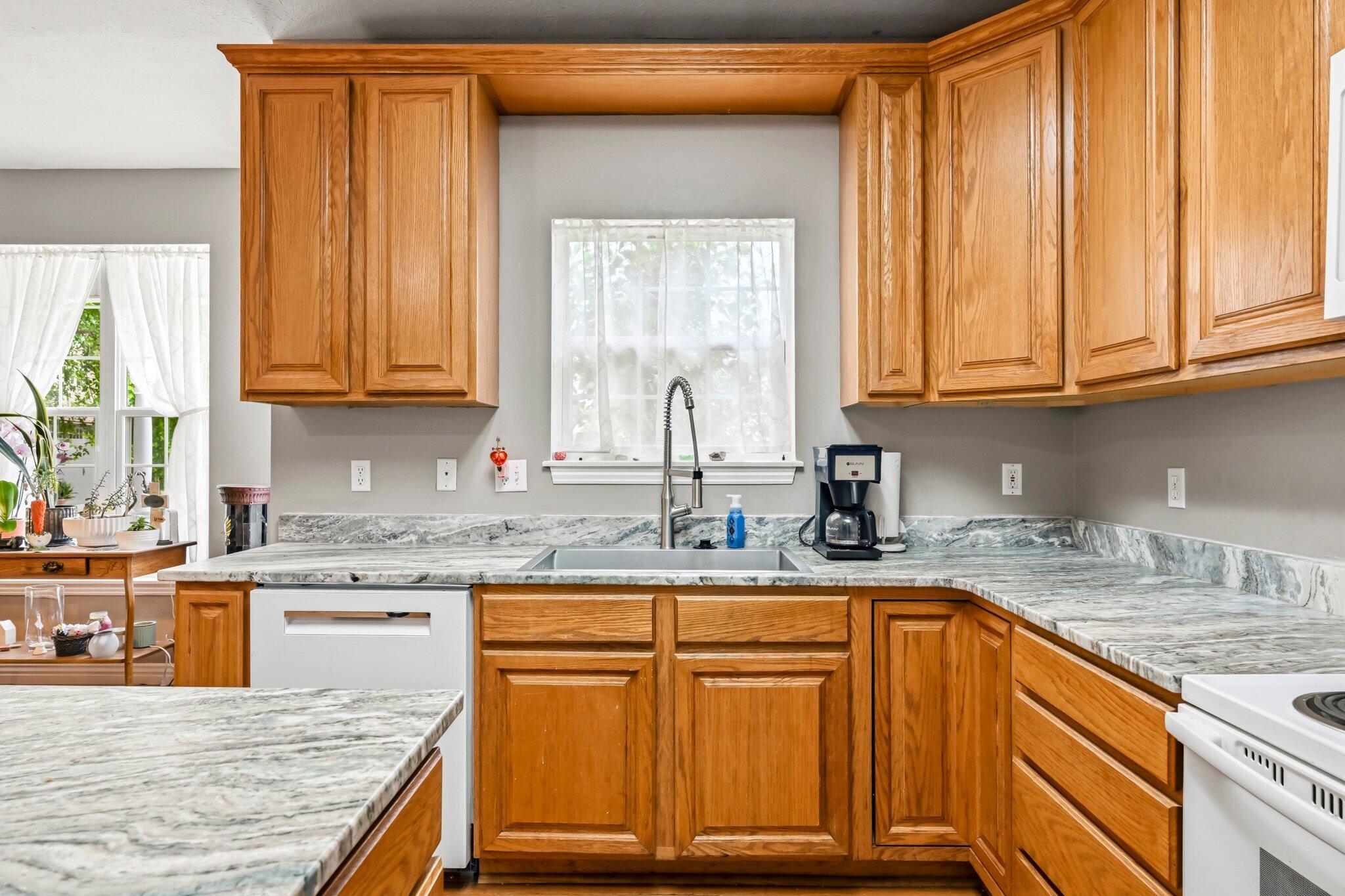 2611 North Rhodes Circle Property Photo 11