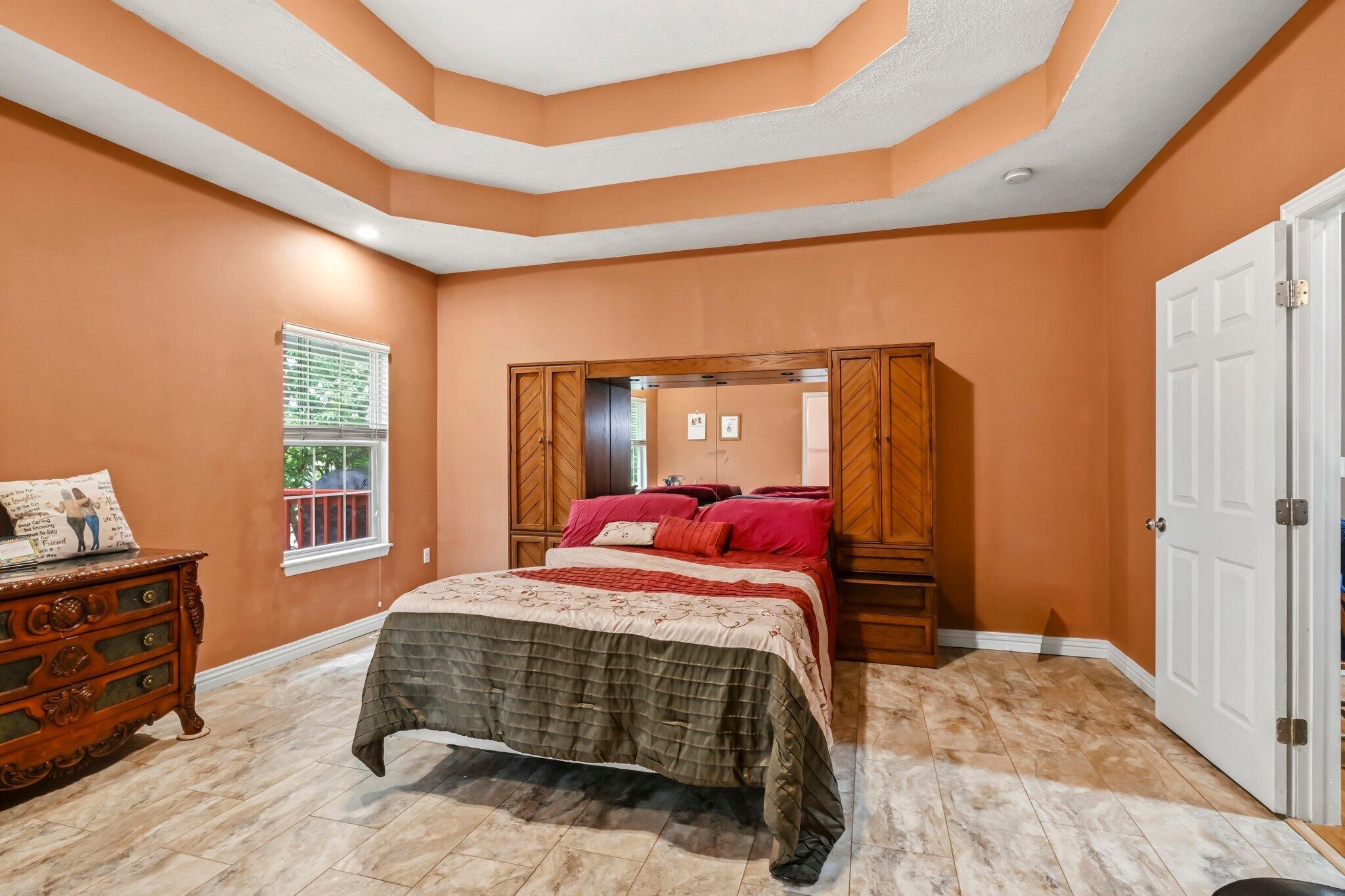 2611 North Rhodes Circle Property Photo 14