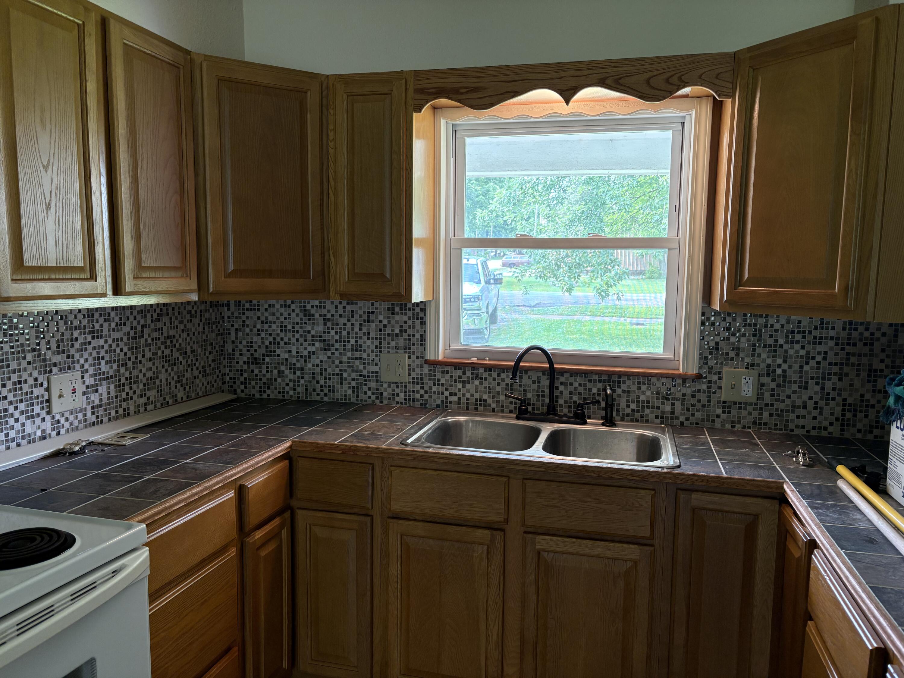 204 West Oak Street Property Photo 10