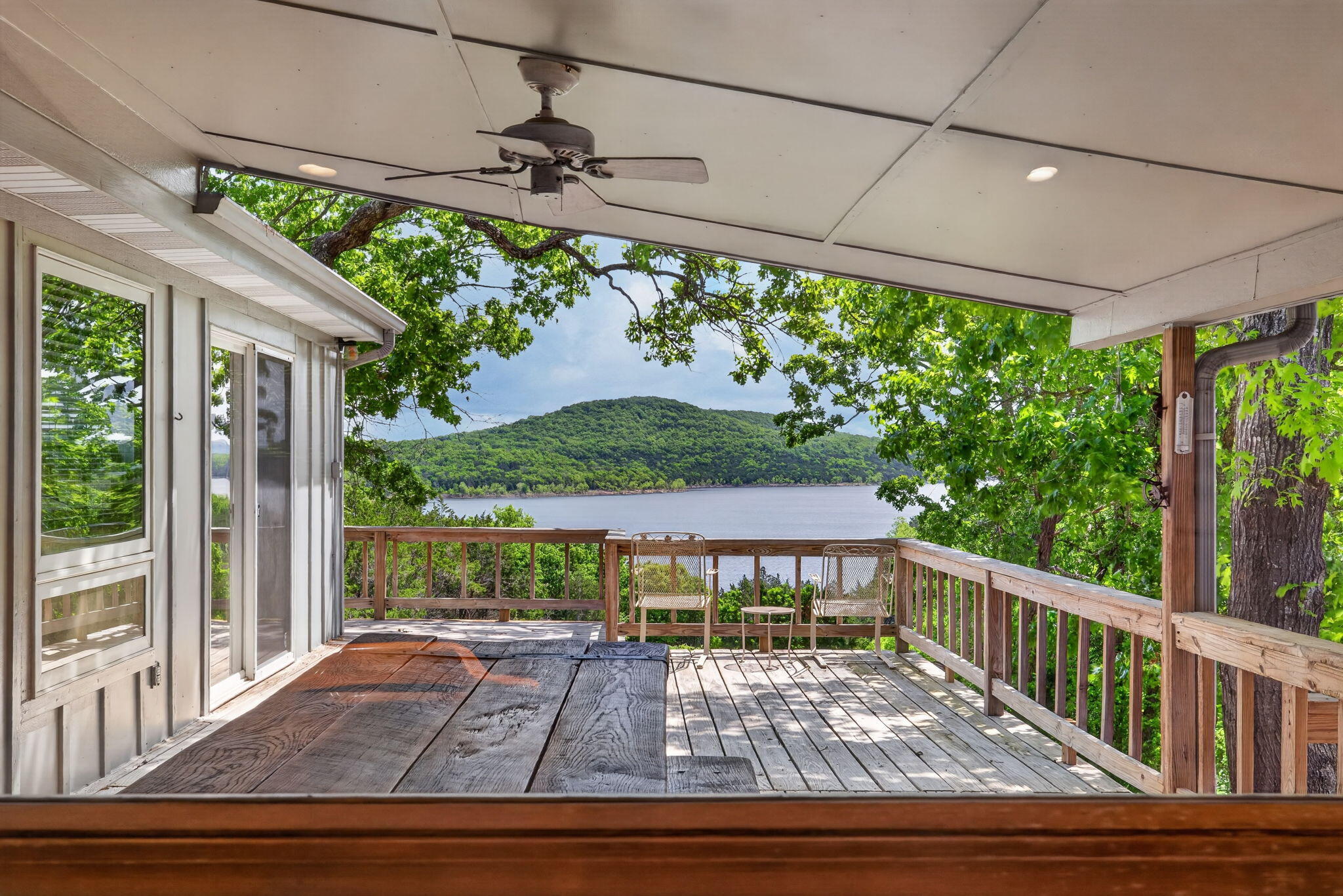 226 Ledgestone Road Property Photo 9