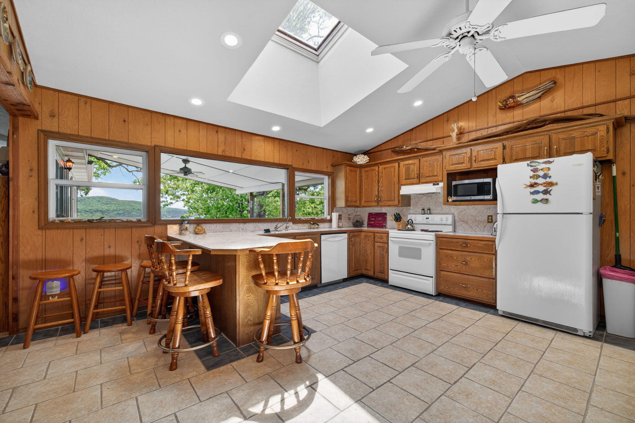 226 Ledgestone Road Property Photo 15