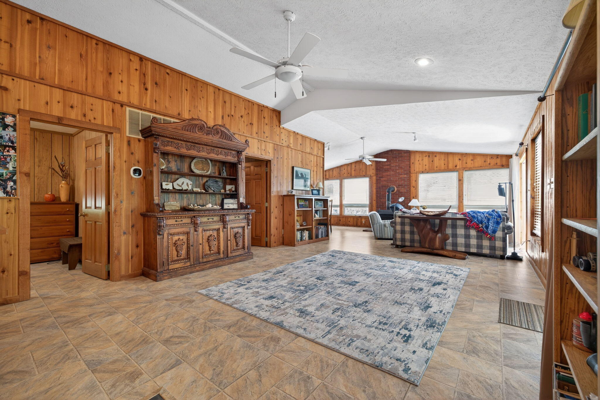 226 Ledgestone Road Property Photo 17