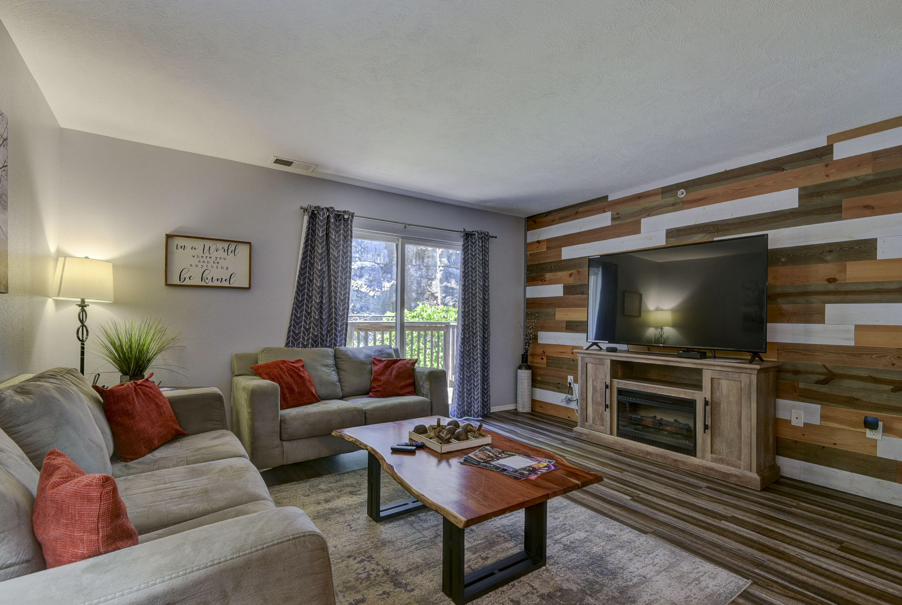2912 Vineyards Parkway 3 Property Photo 1