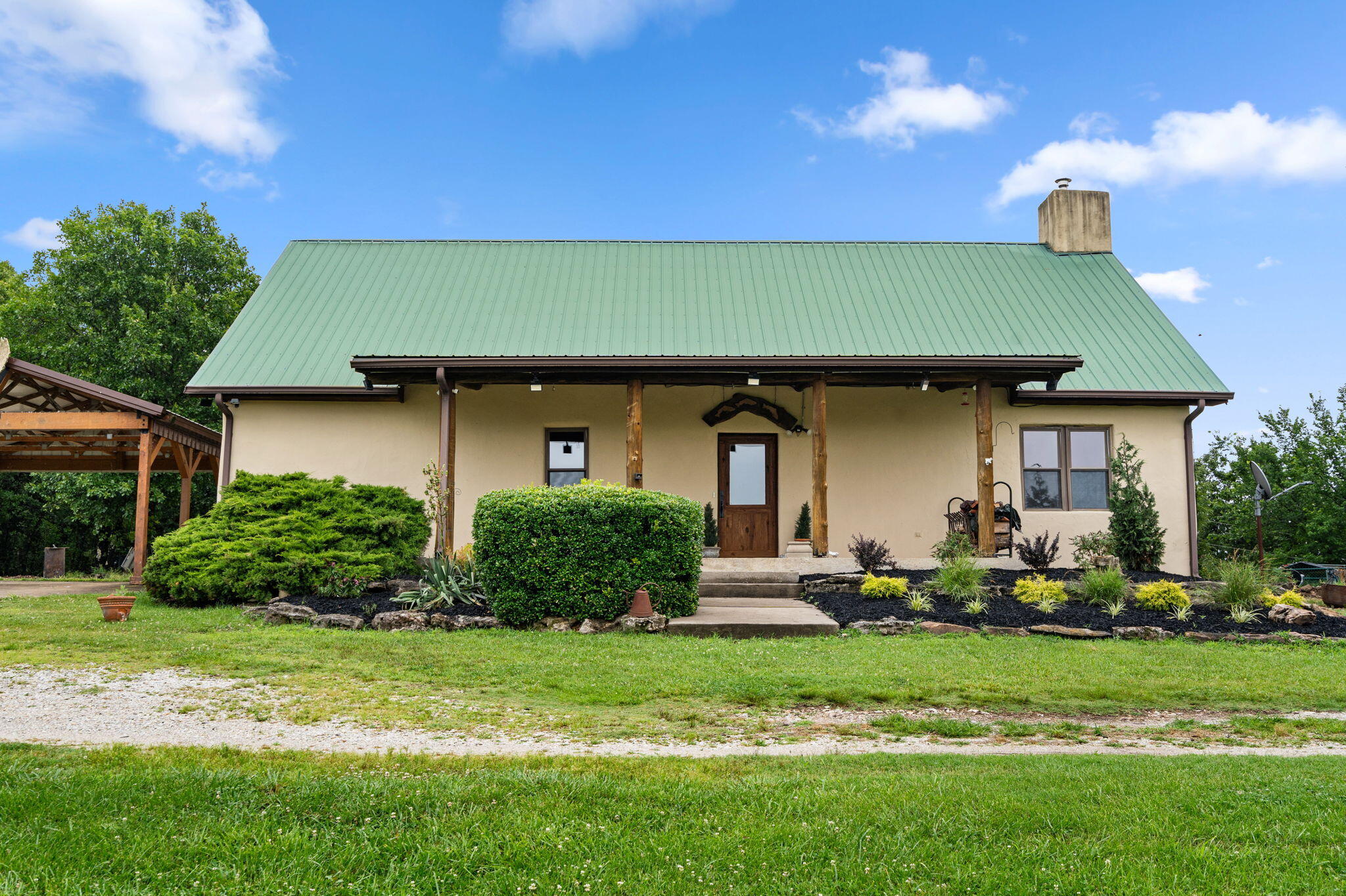 2115 Garrison Cutoff Road Property Photo 9