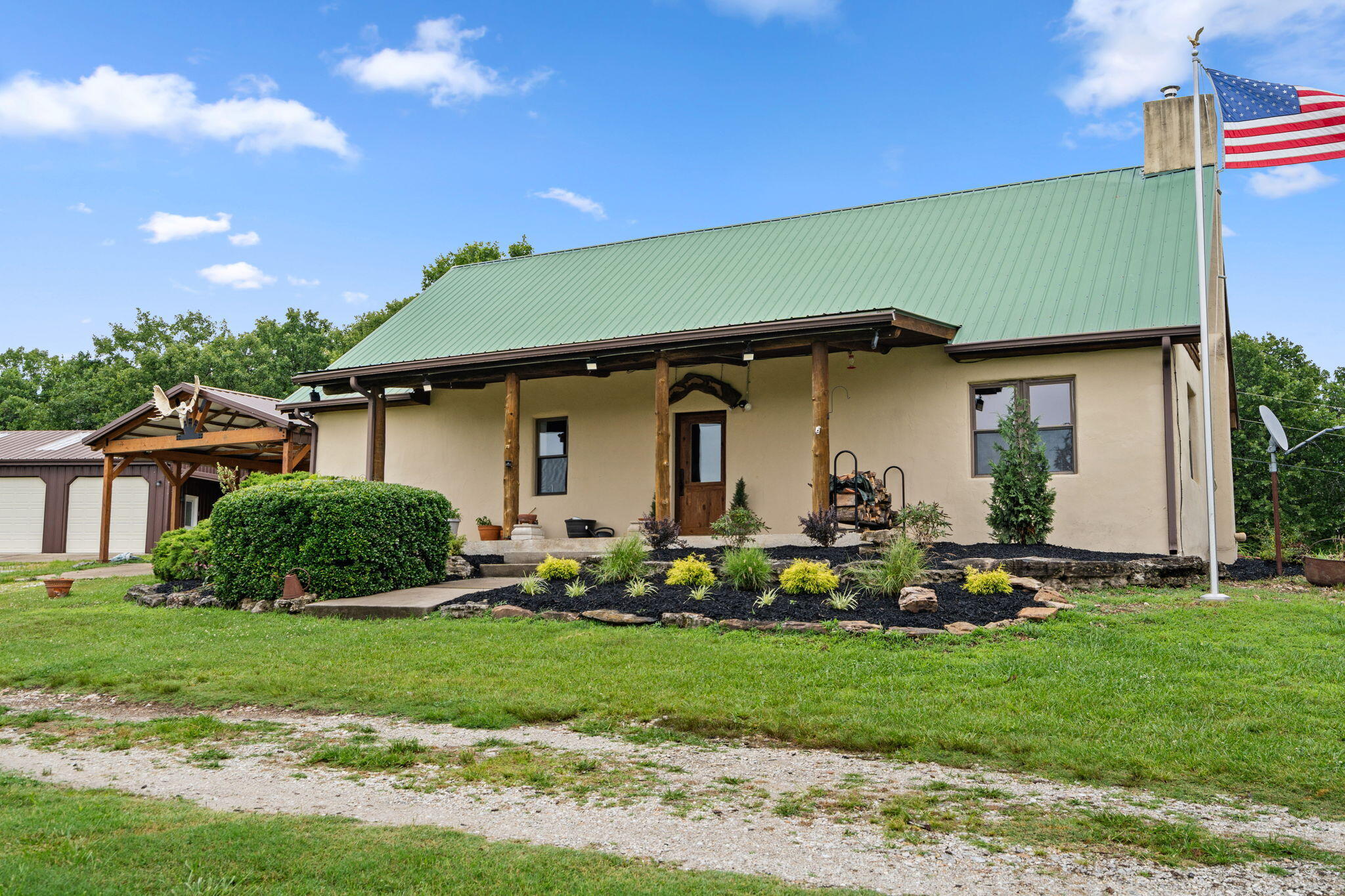 2115 Garrison Cutoff Road Property Photo 15
