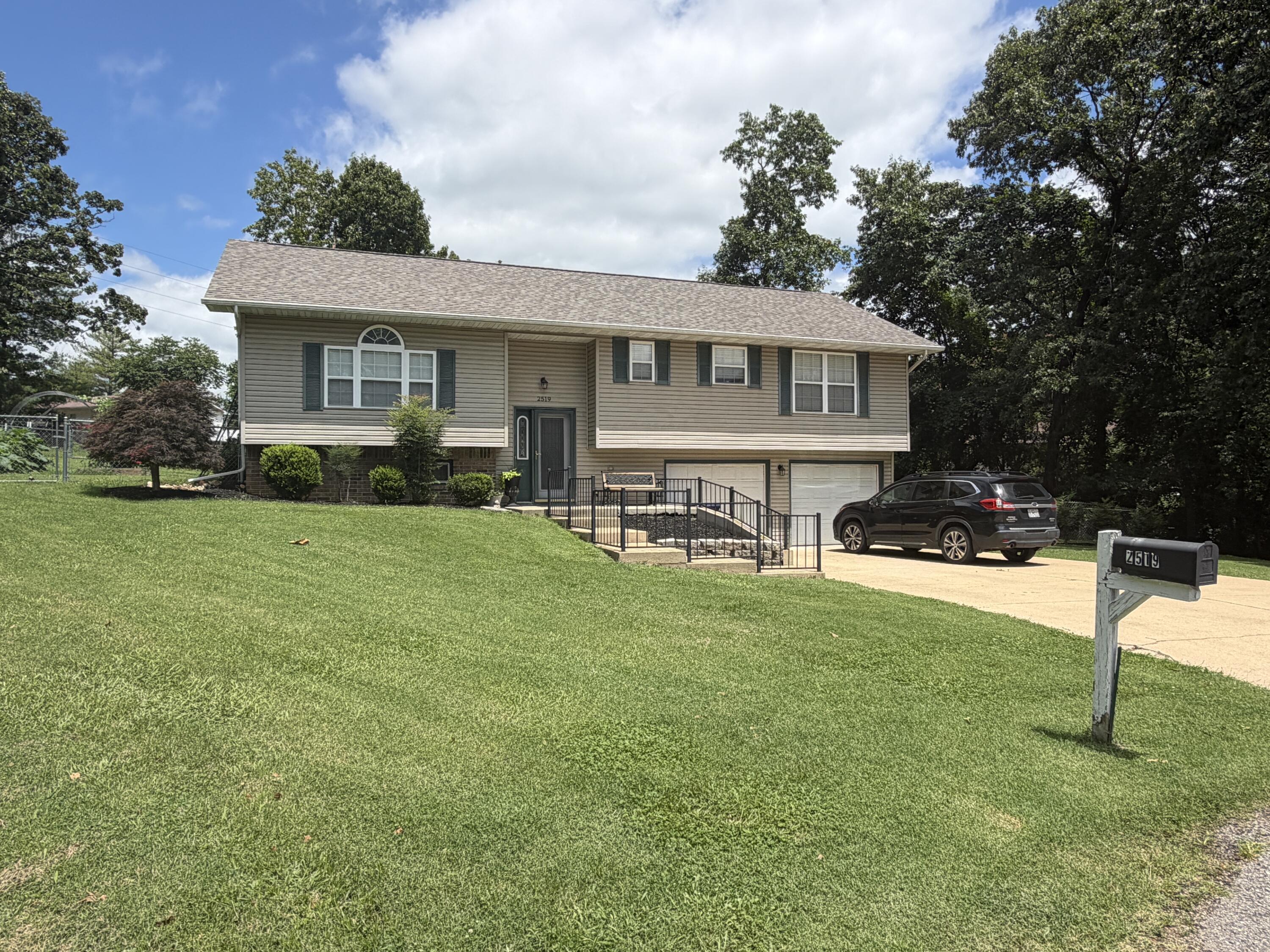 2519 Courtney Place Property Photo 10