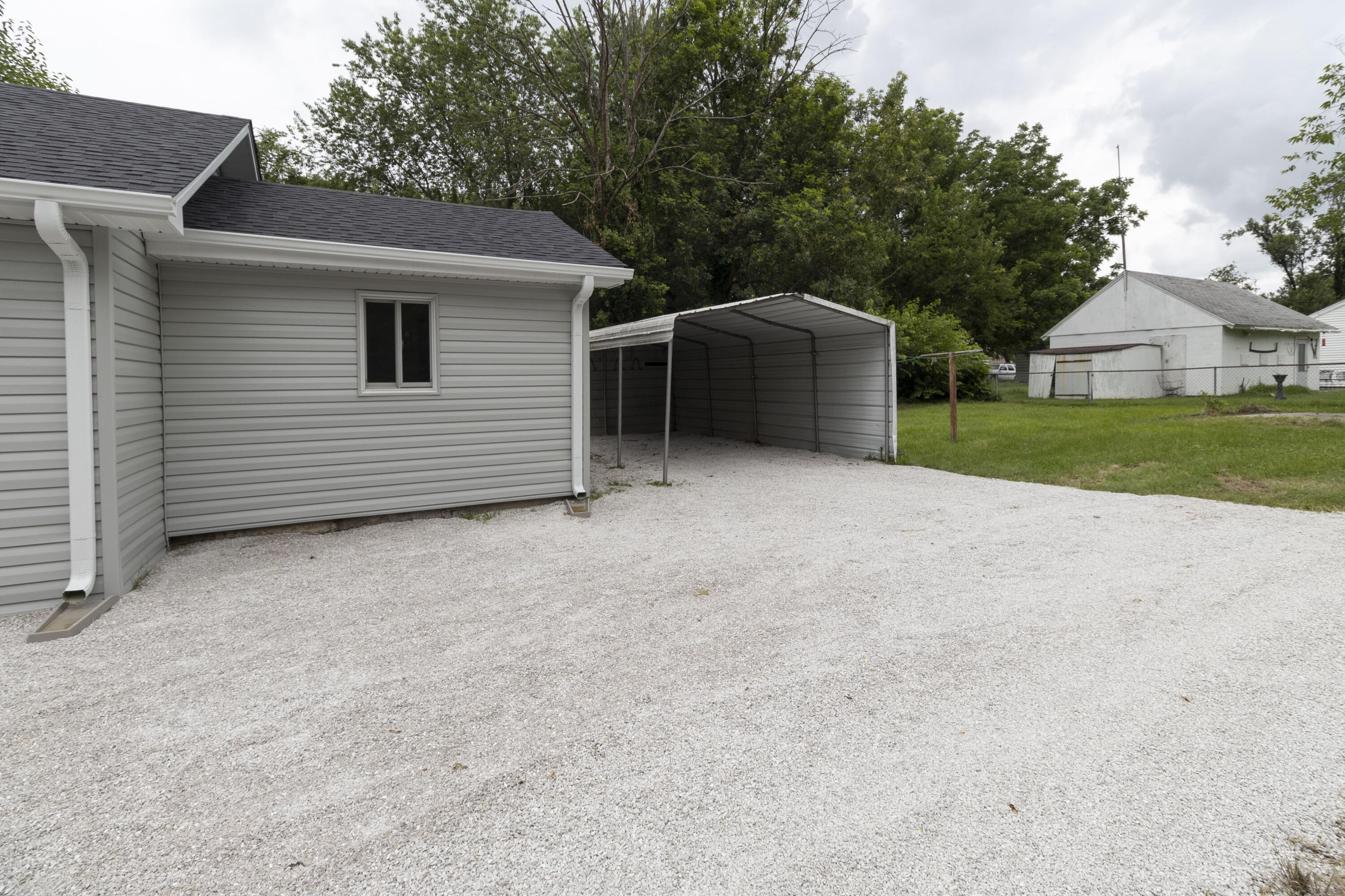 1200 North Clifton Avenue Property Photo 33