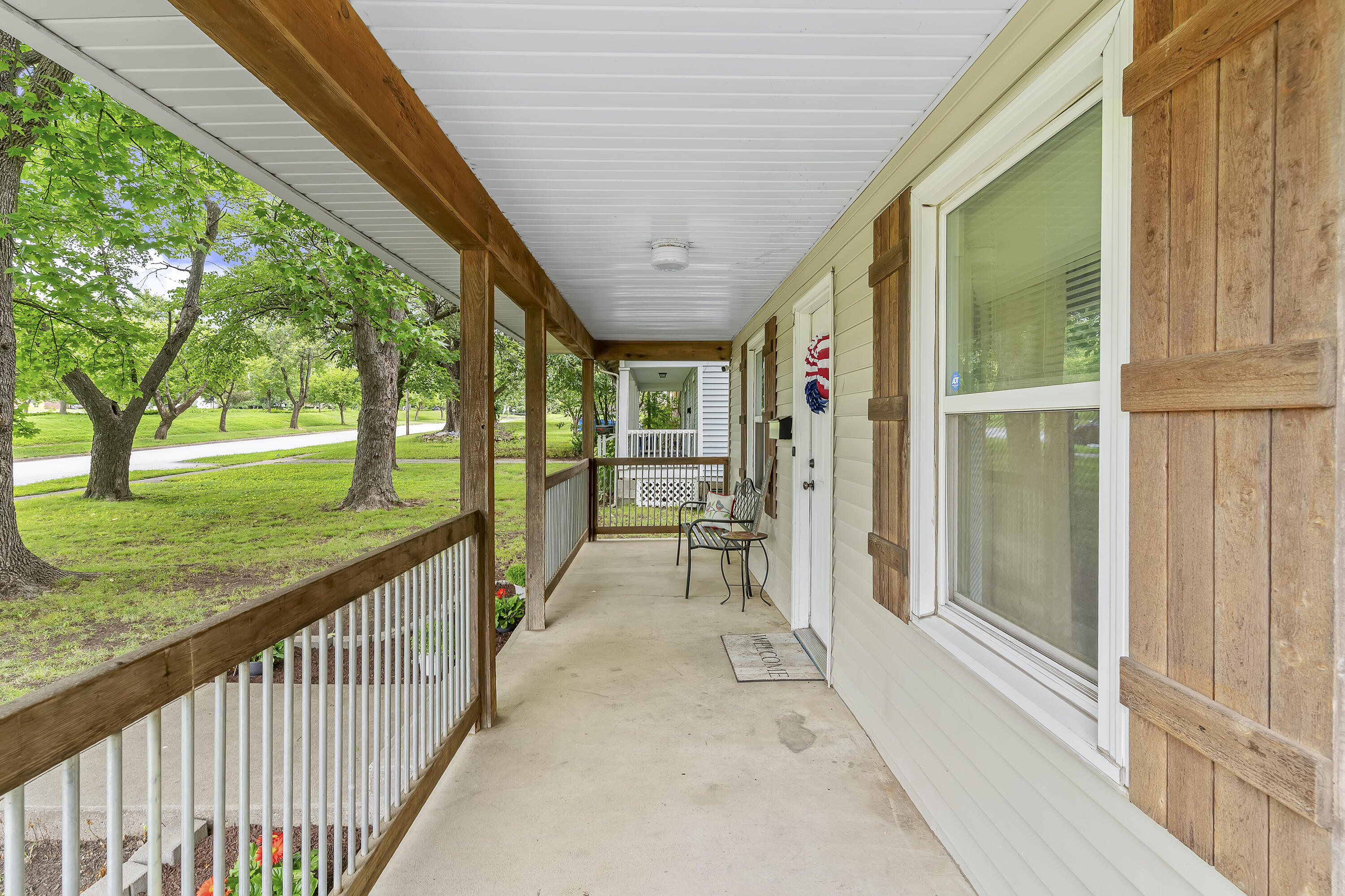 1034 North Clay Avenue Property Photo 4