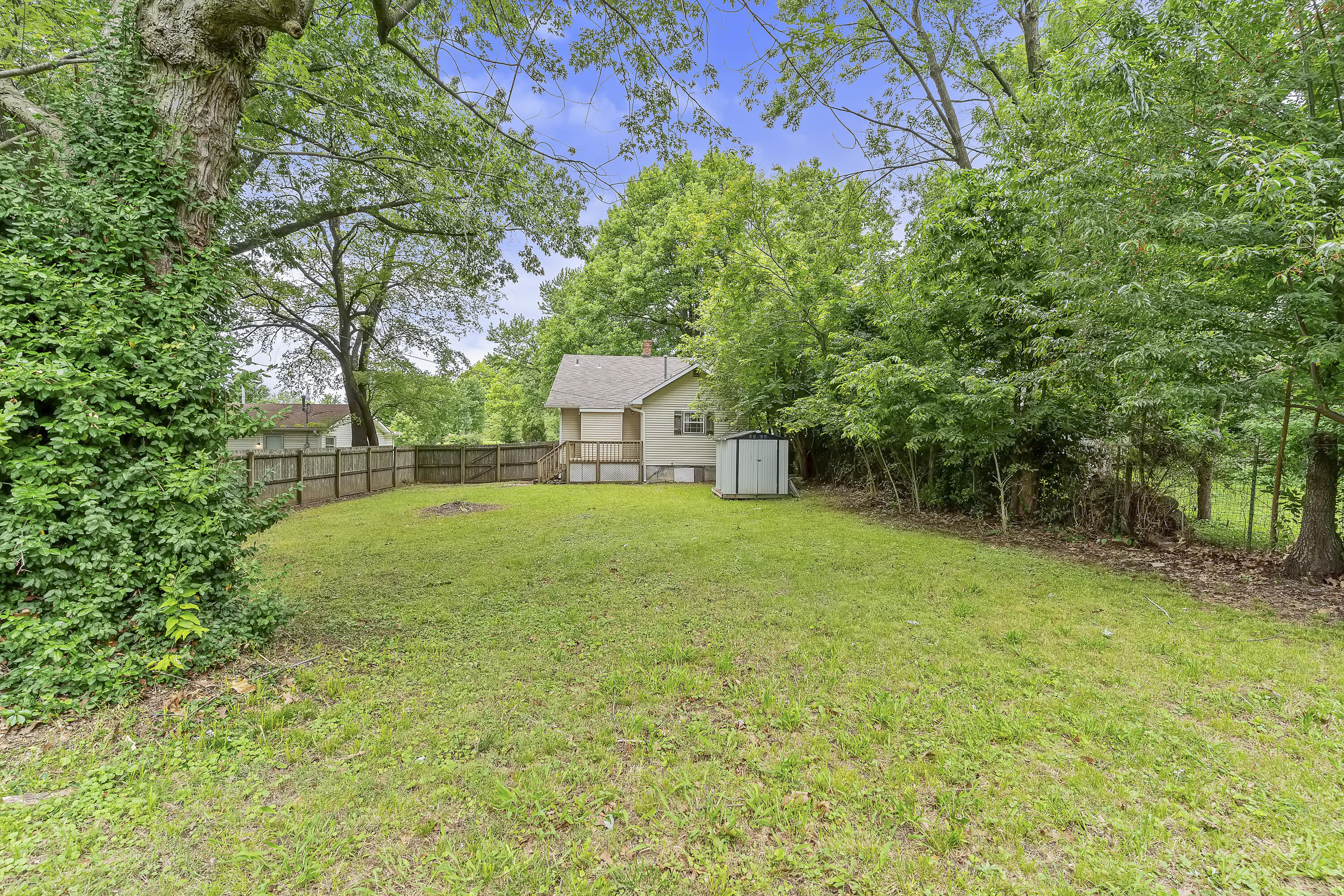 1034 North Clay Avenue Property Photo 31