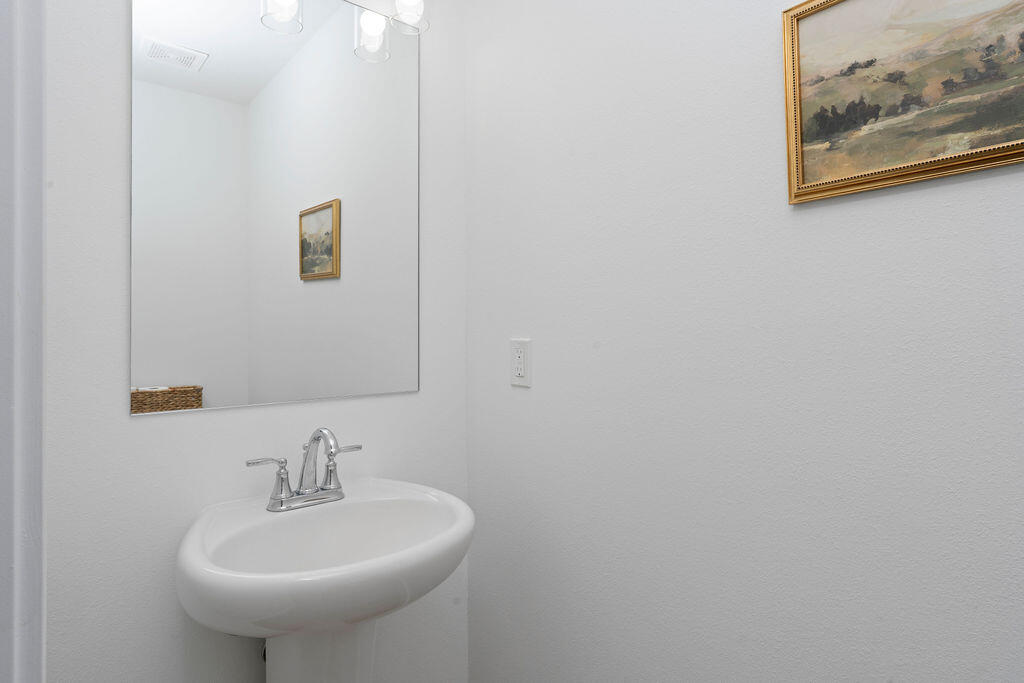 509 North Pine Leaf Road Property Photo 13